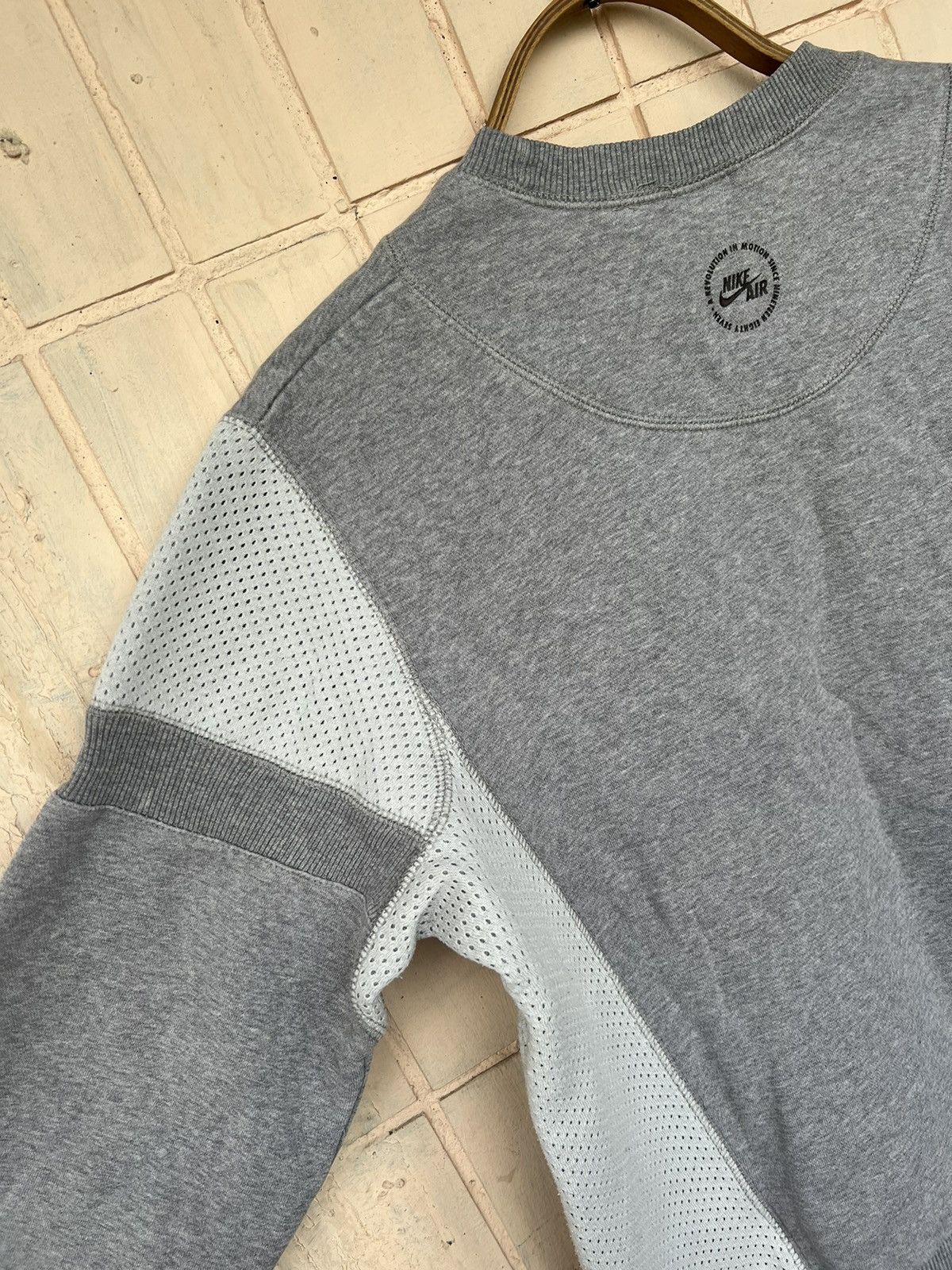 Nike × Vintage Vintage Nike Air Sweatshirt Big Logo Size S Size US S / EU 44-46 / 1 - 19 Thumbnail
