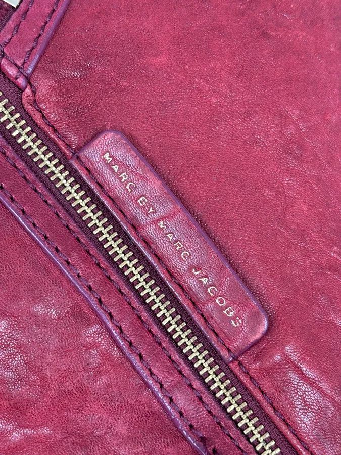 Marc Jacobs Marc Jacobs Red Leather Multi-Zip Shoulder Bag Size ONE SIZE - 11 Thumbnail