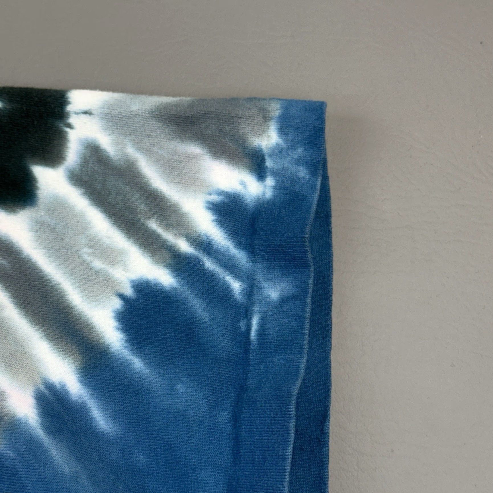 Vintage Vintage Six Flags Batman Shirt Mens XL Tie Dye Single Stitch USA Made 90s Shirt Mens XL Batman Tie Dye USA Made 90s Six Flags Vintage Shirt Size US XL / EU 56 / 4 - 3 Thumbnail
