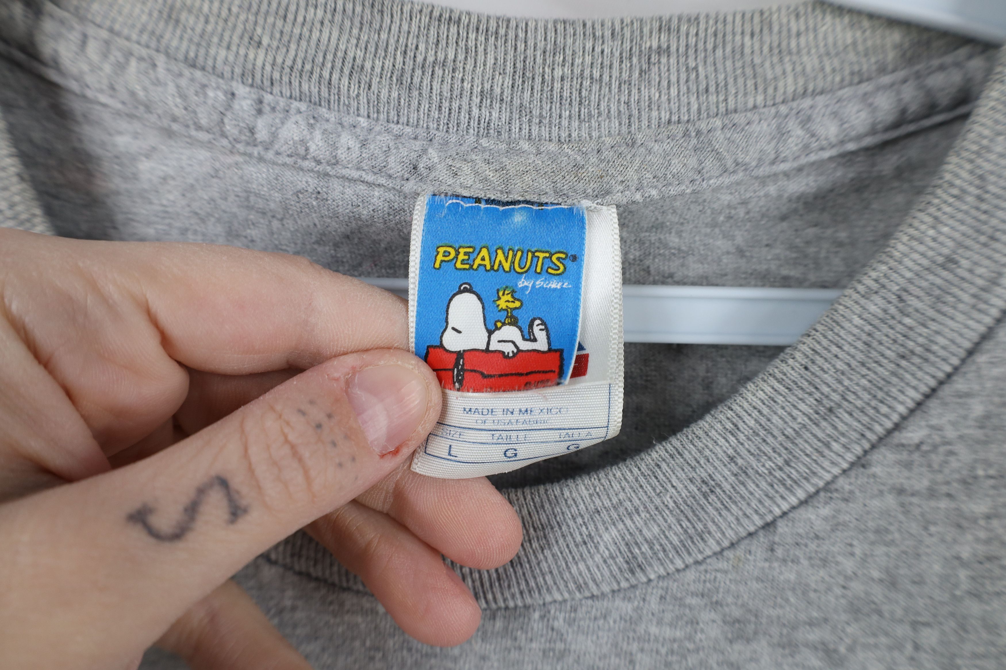 Vintage Vintage Y2K Peanuts Charlie Brown Christmas T-Shirt Gray Size US L / EU 52-54 / 3 - 8 Thumbnail