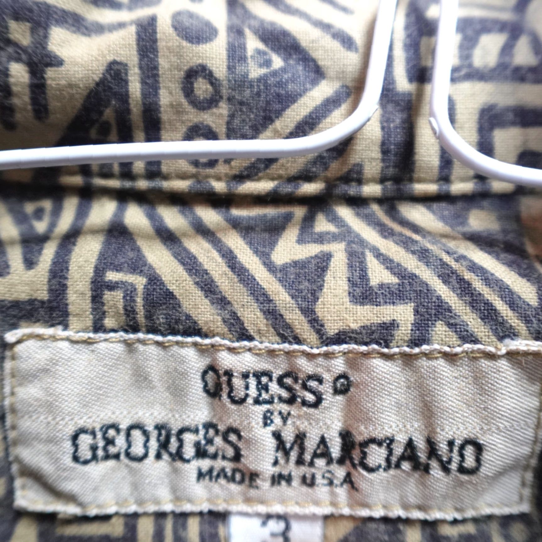 Vintage VINTAGE Guess Shirt Large Green Blue All Over Print George Marciano Shirt Size US L / EU 52-54 / 3 - 3 Thumbnail