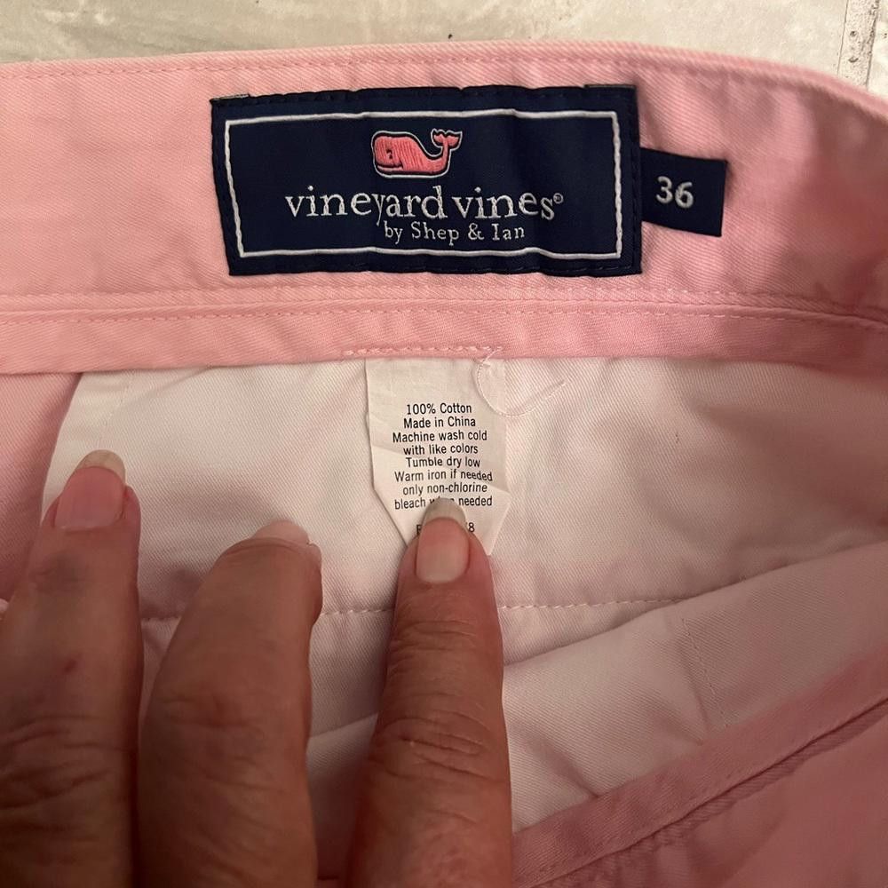 Vineyard Vines Vineyard Vines men’s club shorts 36 Size US 36 / EU 52 - 2 Thumbnail