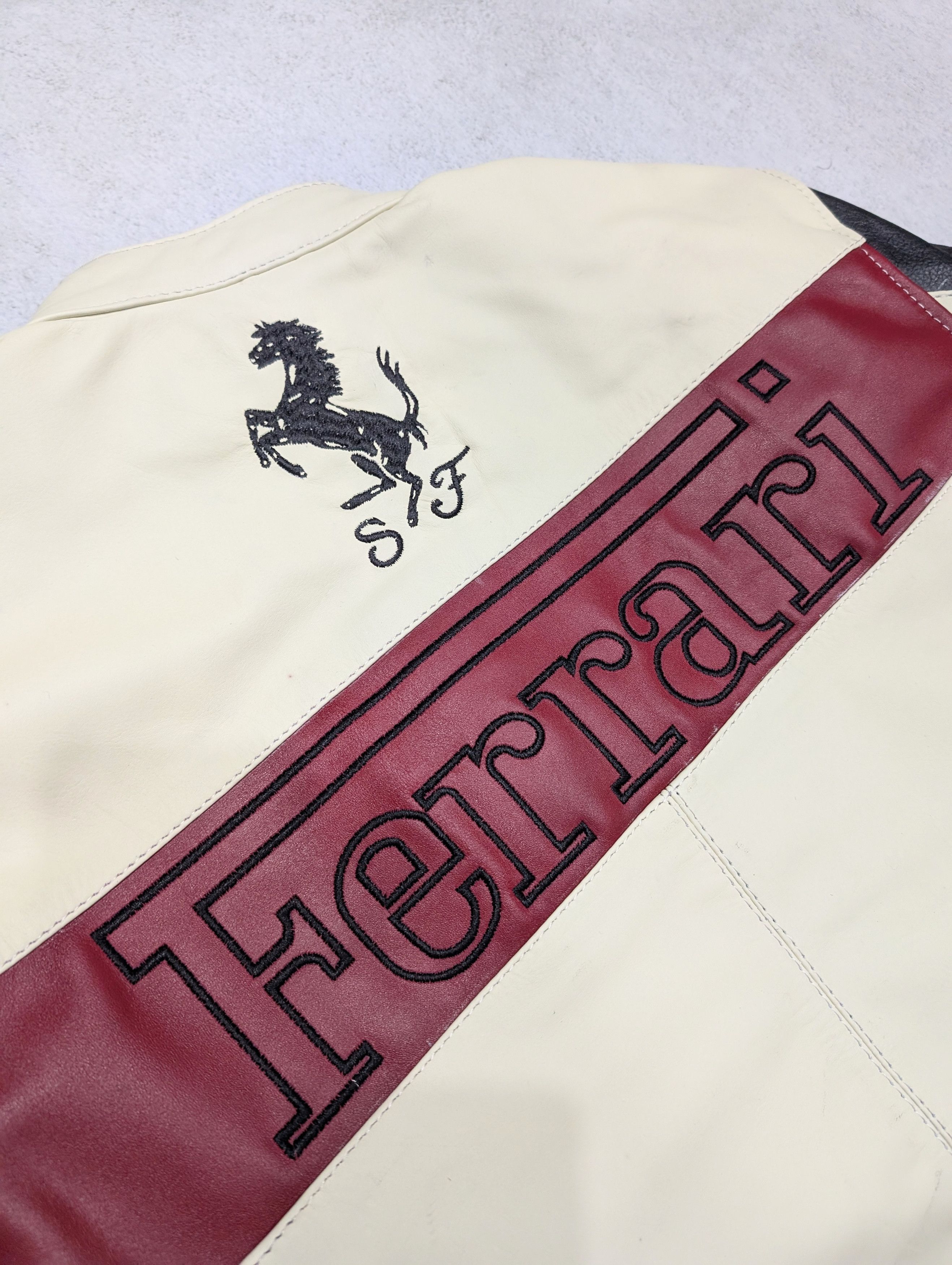 Vintage Ferrari Leather Jacket F1 Streetwear Size US XL / EU 56 / 4 - 7 Thumbnail