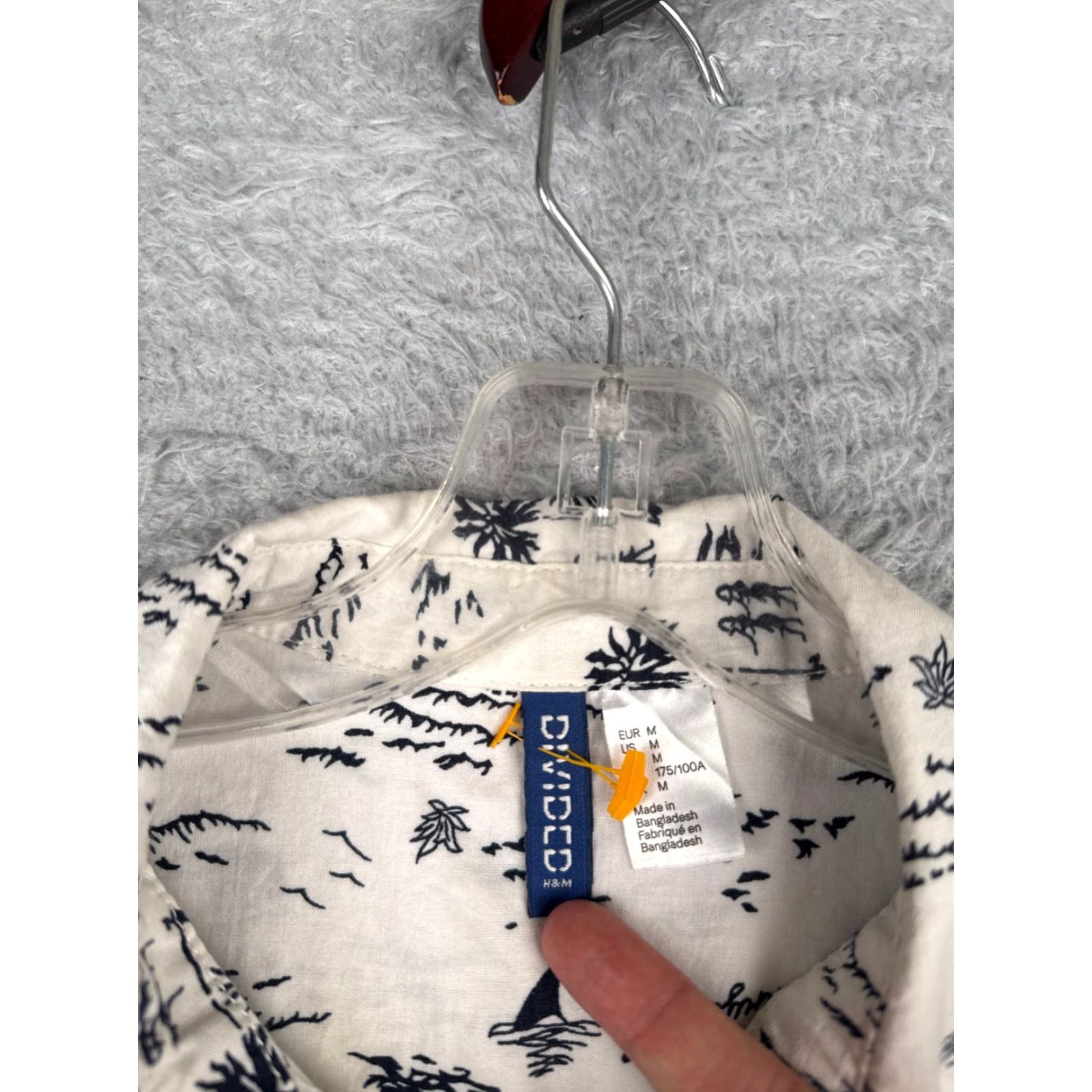 H&M H&M Hawaiian Shirt Adult Medium White Floral Button-Up Casual Summer Mens Size US M / EU 48-50 / 2 - 6 Thumbnail