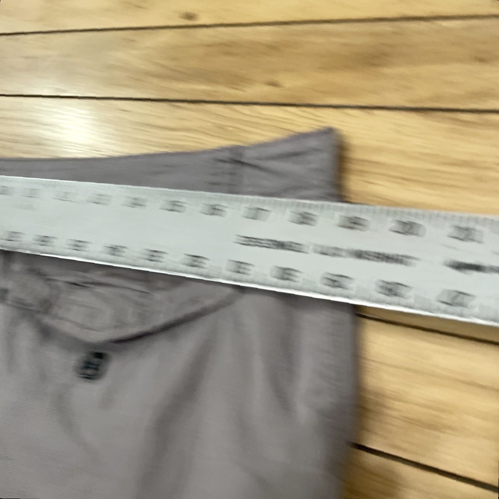 Banana Republic BANANA REPUBLIC Lightweight Cargo Shorts Men 34 Gray Outdoor Casual 34x10 Cotton Polyester Zip Pocket Regular Rise 10in Check 90s? Size US 34 / EU 50 - 6 Thumbnail