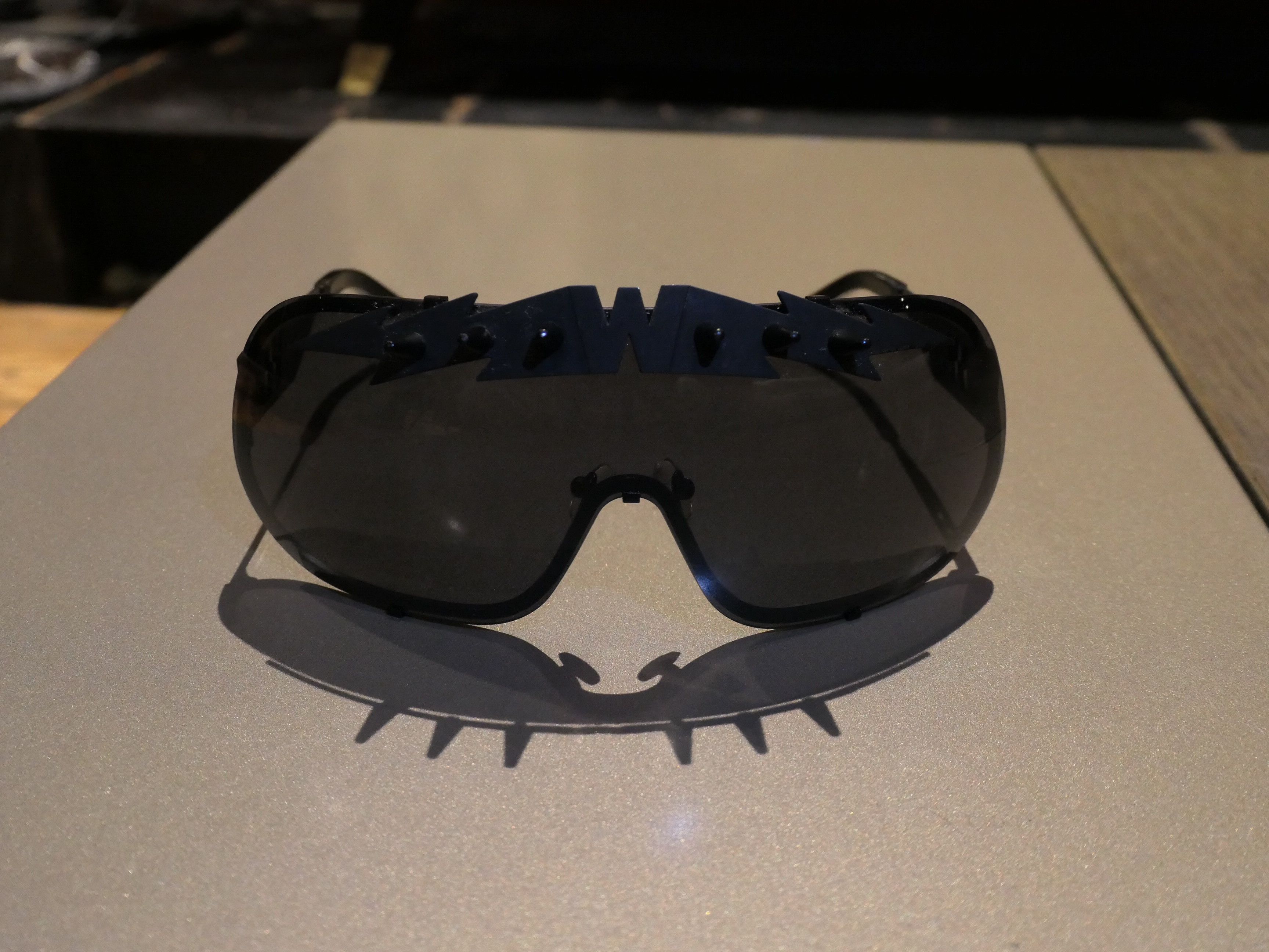 Walter Van Beirendonck Walter Van Beirendonck x FAKBYFAK Spike Shield Sunglasses Size ONE SIZE - 8 Thumbnail