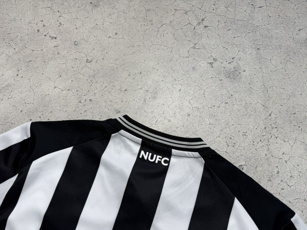 Vintage Castore FC Newcastle United 2023/2024 Soccer Jersey Size US XL / EU 56 / 4 - 11 Thumbnail