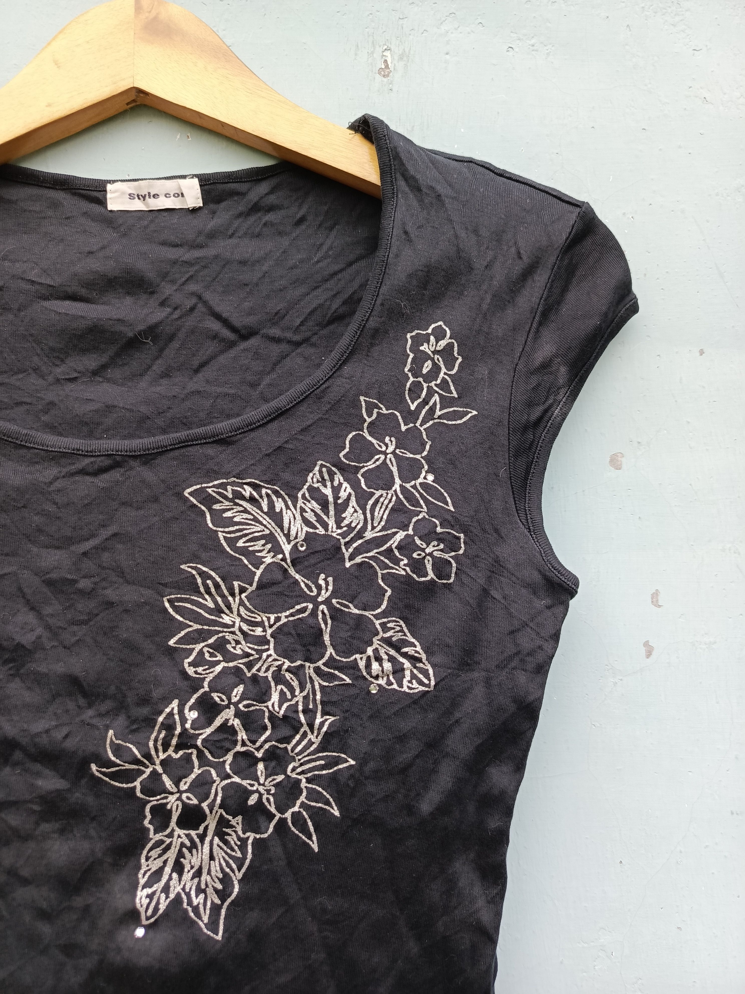 Japanese Brand Style com flower print sleeveless t-shirts Size L / US 10 / IT 46 - 5 Thumbnail