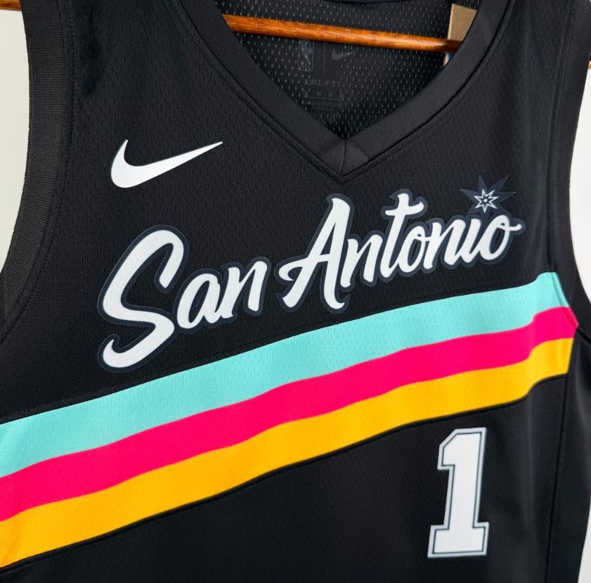 NBA 26 San Antonio Spurs #1 Wembanyama Jersey Size US S / EU 44-46 / 1 - 3 Thumbnail