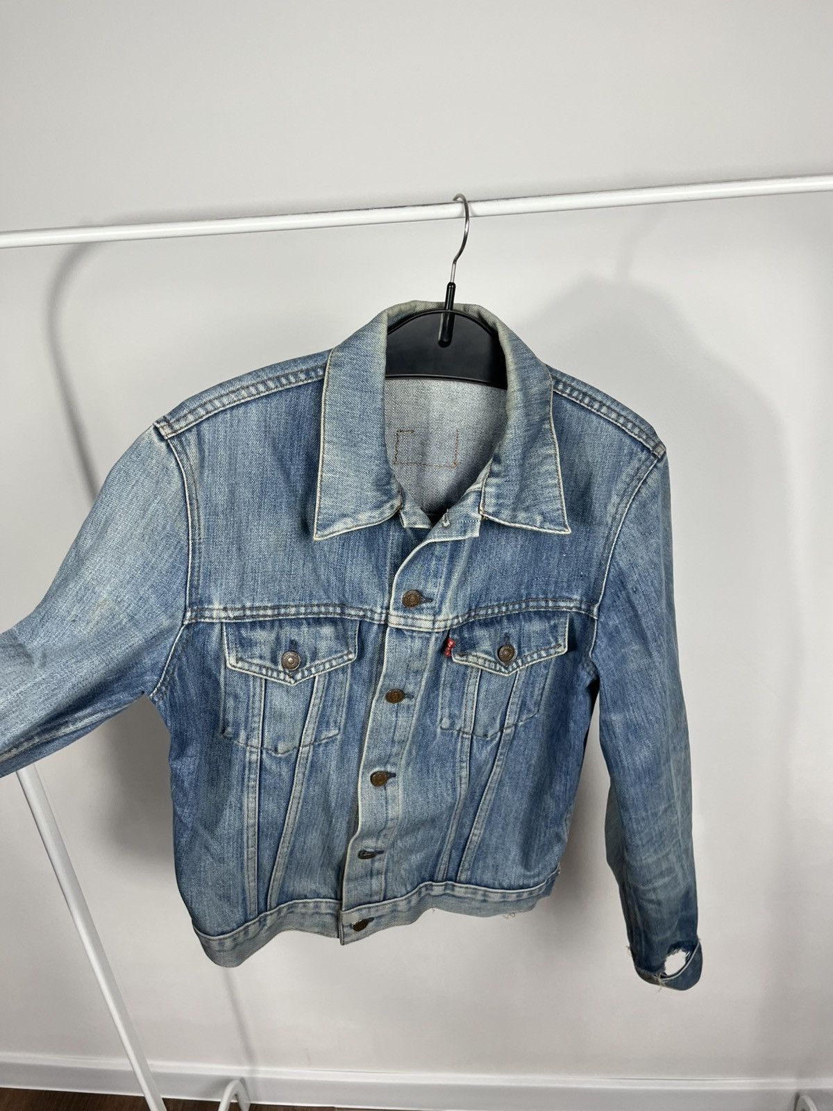 Levi's Vintage Levi’s Denim Jacket 1978 Made in France Faded Blue Size M / US 6-8 / IT 42-44 - 12 Thumbnail