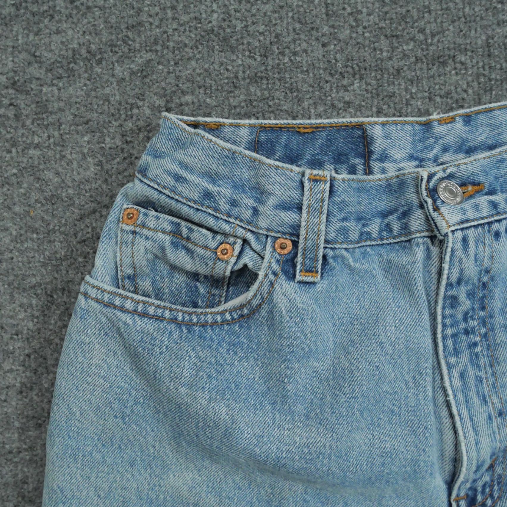 Levi's **Vintage Levi's 550 Tapered Jeans Women's 12 Blue Distressed 90s** User: Vintage Levi's 550 Tapered Jeans Women's 12 Blue Distressed 90s Size 29" - 3 Thumbnail