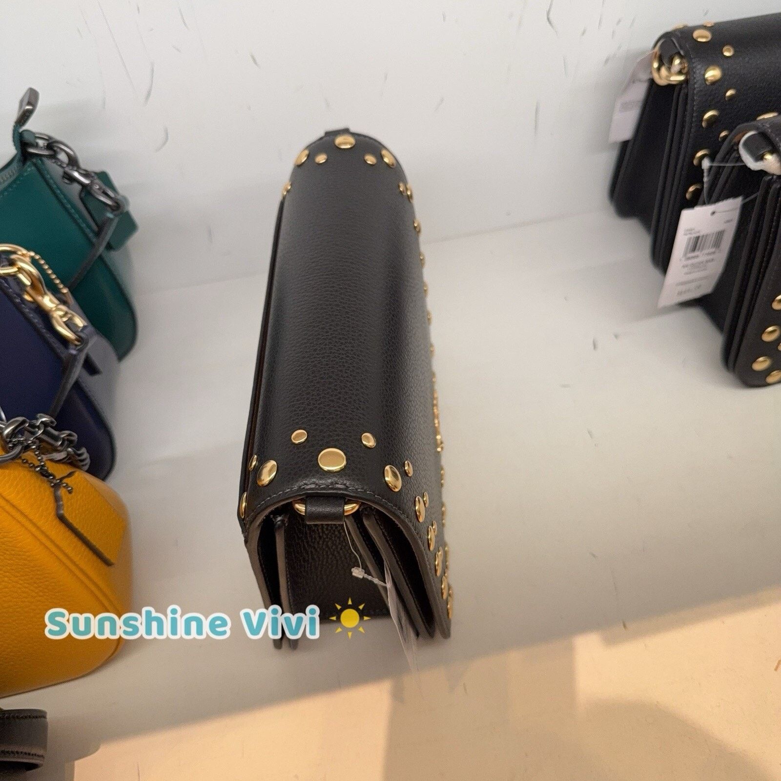 Coach NWT Coach Quinn Leather Handbag Rivets Crossbody Gold/Black Size ONE SIZE - 9 Thumbnail