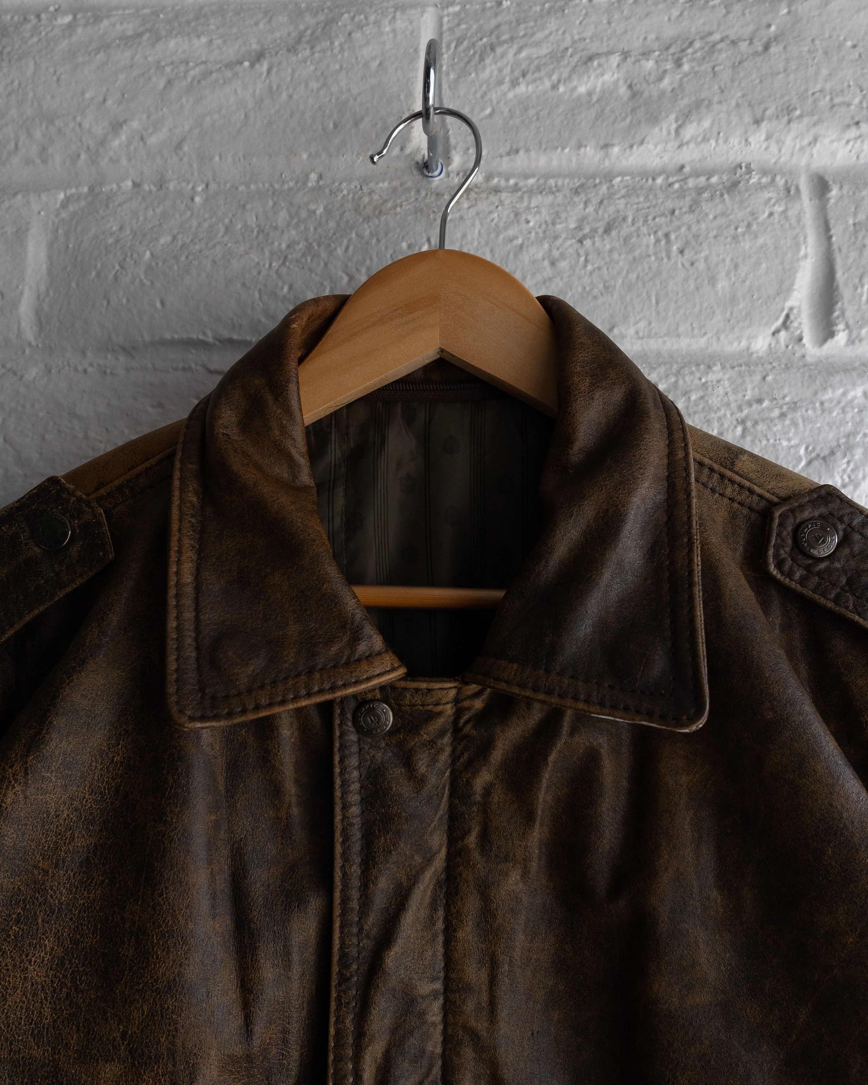 Leather Vintage A2 Leather Bomber Jacket Brown Men's XL Aviator Size US XL / EU 56 / 4 - 2 Thumbnail