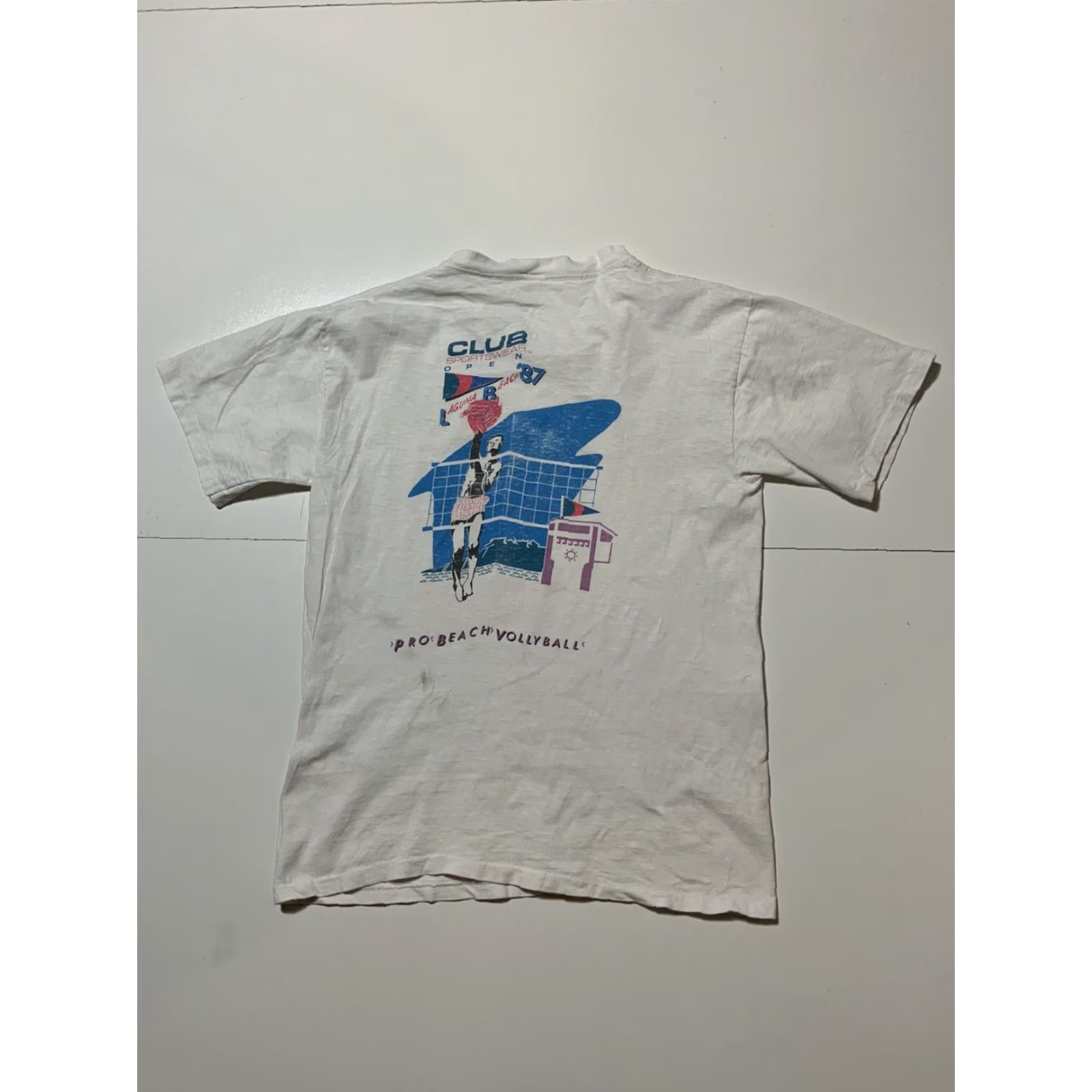 Vintage VINTAGE Club Sportswear Open Laguna Beach Volleyball Hobie T-Shirt Sz. M White Cotton 1987 Size US M / EU 48-50 / 2 - 3 Thumbnail
