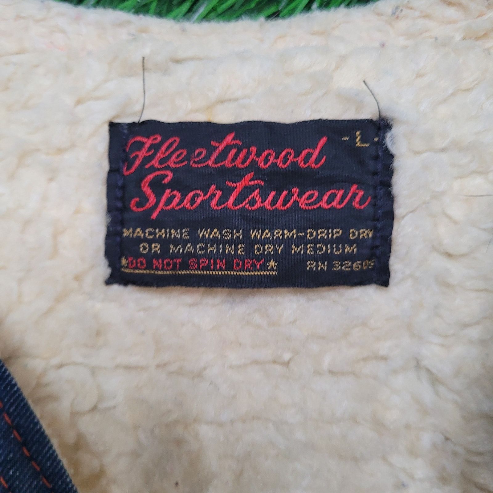 Vintage VTG 70s Fleetwood Denim Vest M Sherpa Lined USA Made Size US M / EU 48-50 / 2 - 9 Thumbnail