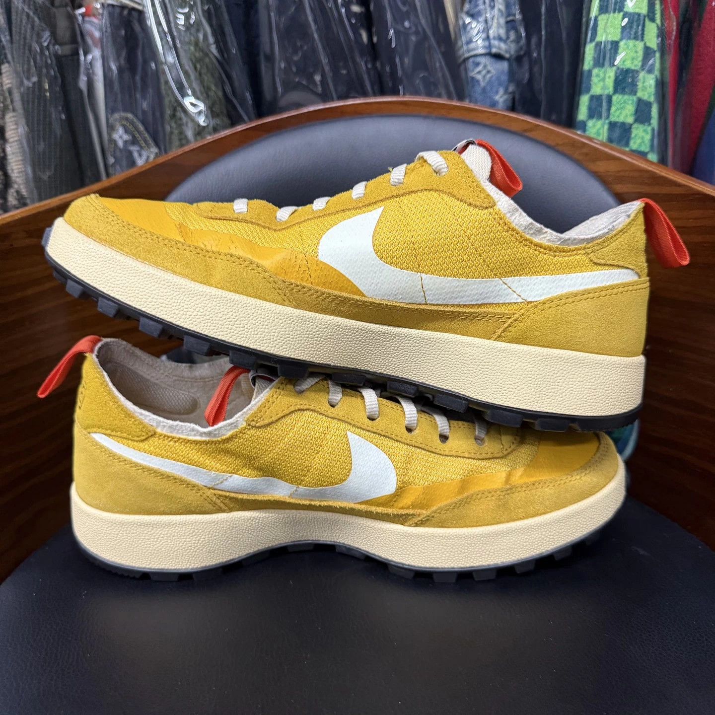 Nike Nike collab Mars 4.0 white/yellow 44 mint Size US 11 / EU 44 - 7 Thumbnail
