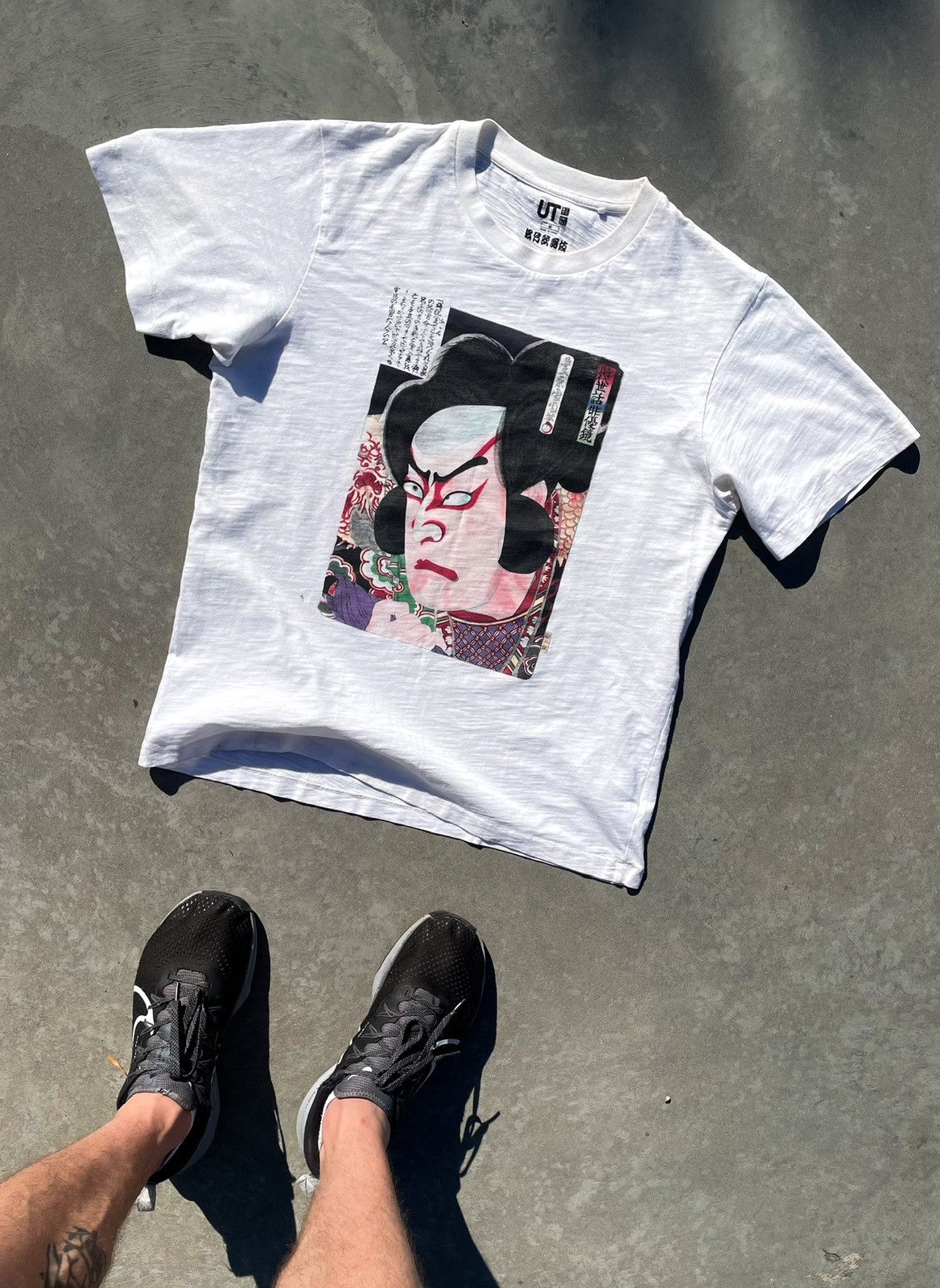 Uniqlo Uniqlo Faded Sharaku Y2k Edo Ukiyo Graphic Japanese T-Shirt Size US M / EU 48-50 / 2 - 1 Thumbnail