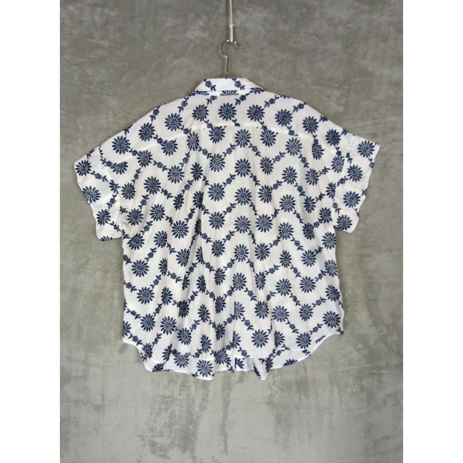 Chaps Chaps womens plus size 3X Embroidered short sleeve button up Shirt White/Blue Flower Size XXL / US 16-18 / IT 52-54 - 2 Thumbnail