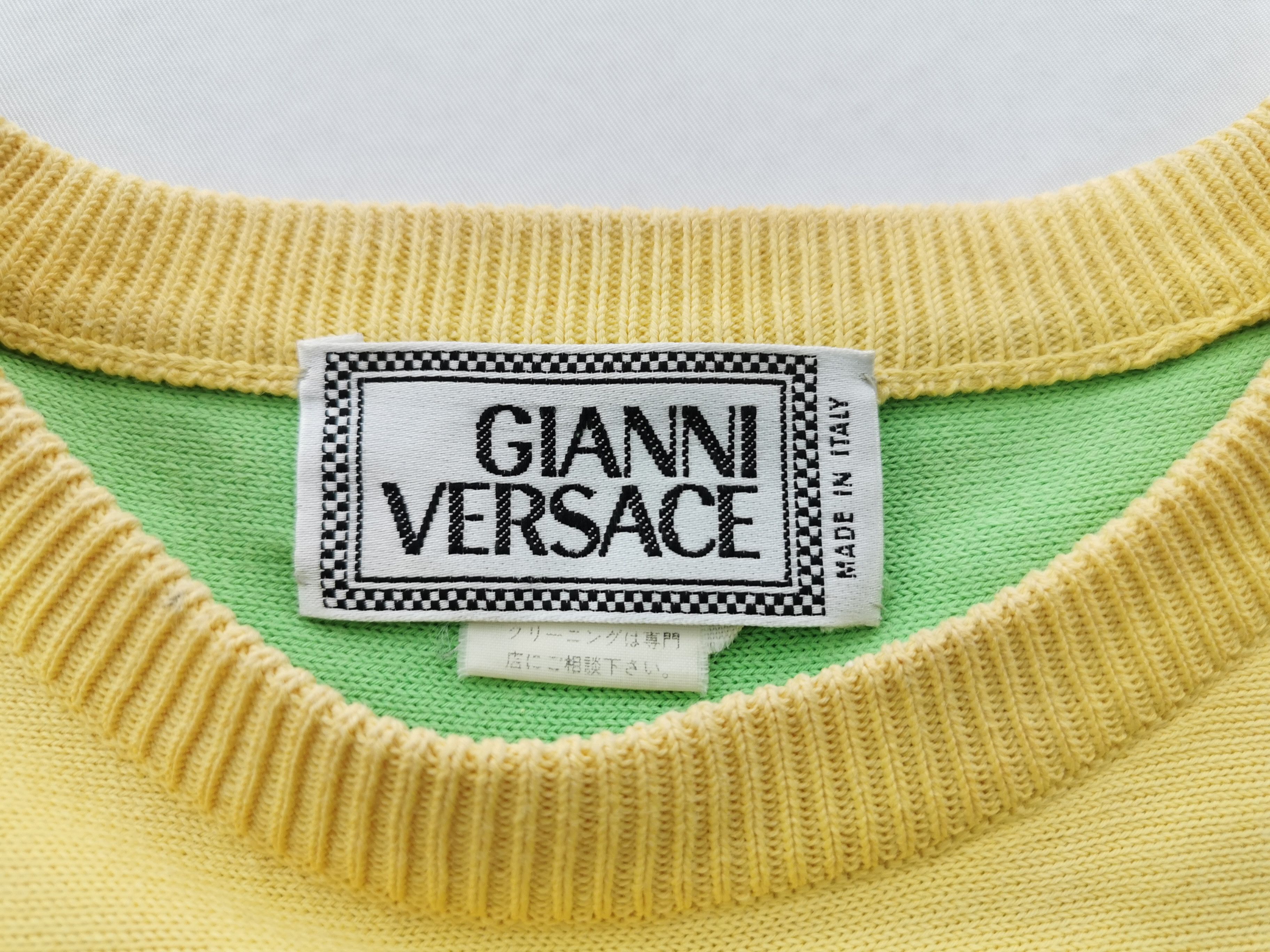 Versace Vintage 90's Versace Embroidered Sweatshirt Made In Italy Size US M / EU 48-50 / 2 - 6 Thumbnail