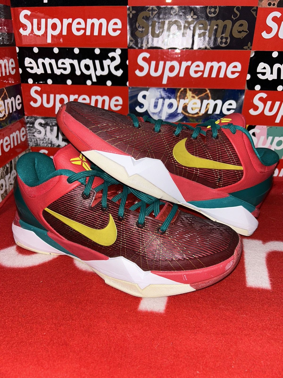 Nike Nike Kobe 7 Year of the Dragon 488369-600 size 9 Size US 9 / EU 42 - 1 Thumbnail