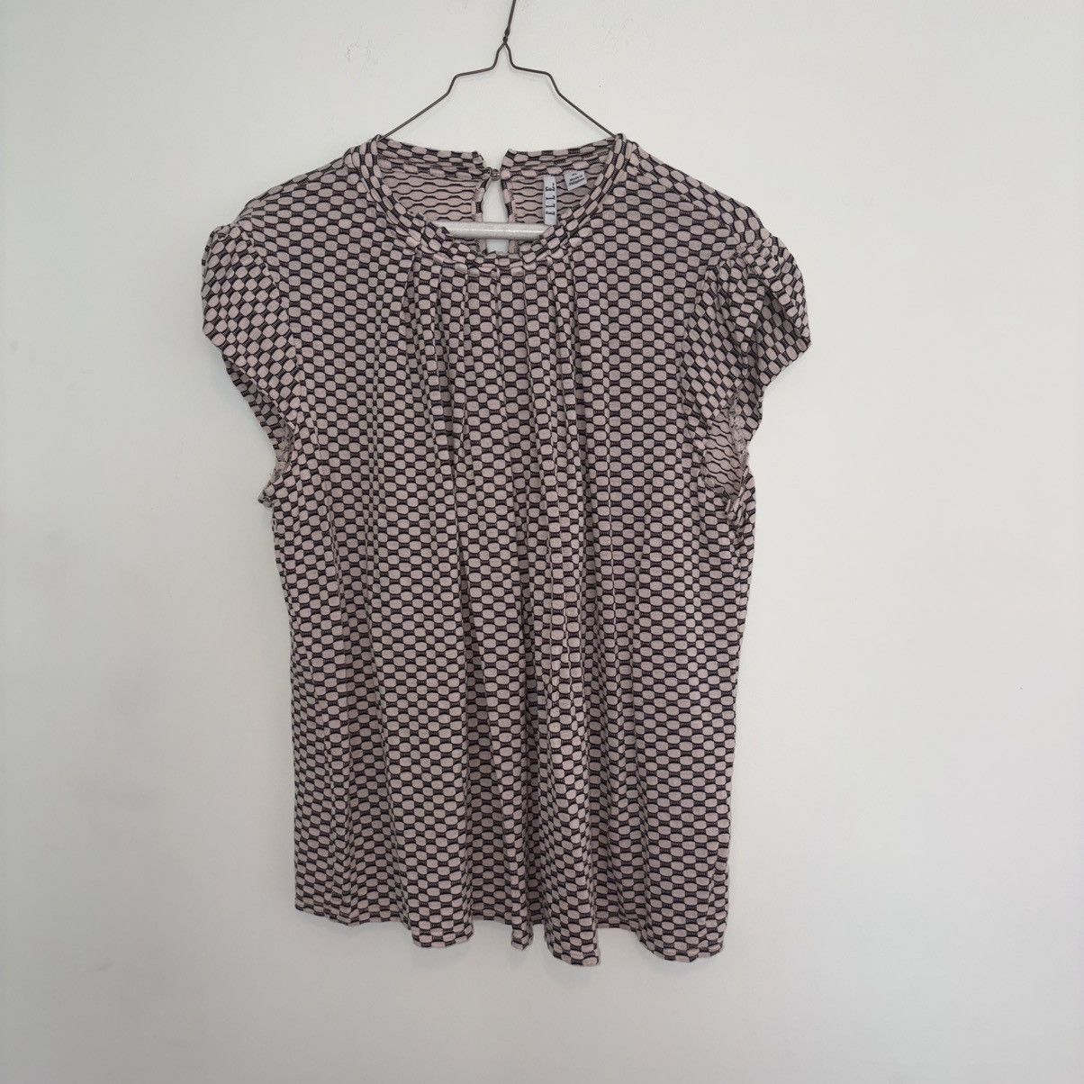 Other Elle Pink and Black Pattern Short Sleeve Blouse Size XL / US 12-14 / IT 48-50 - 1 Thumbnail