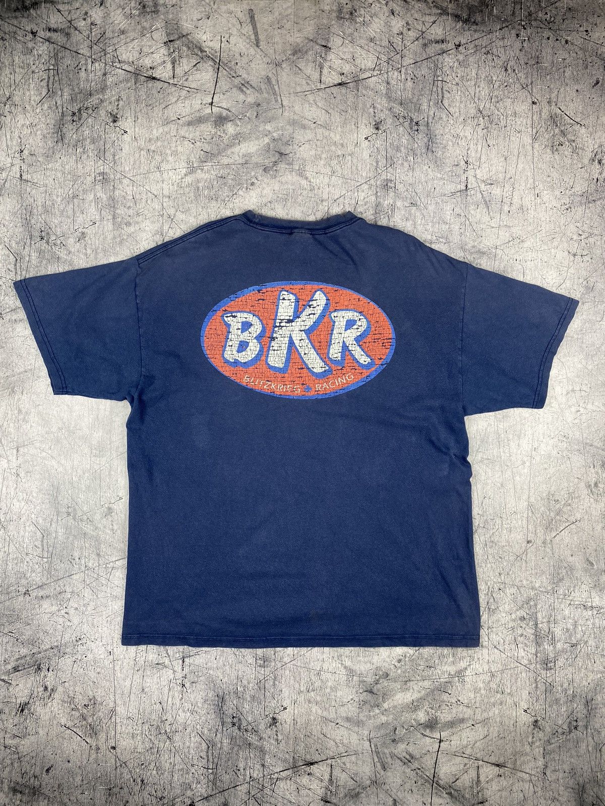 Vintage Mens Vintage Blitzkrieg Racing T Shirt Size XL Size US XL / EU 56 / 4 - 2 Thumbnail