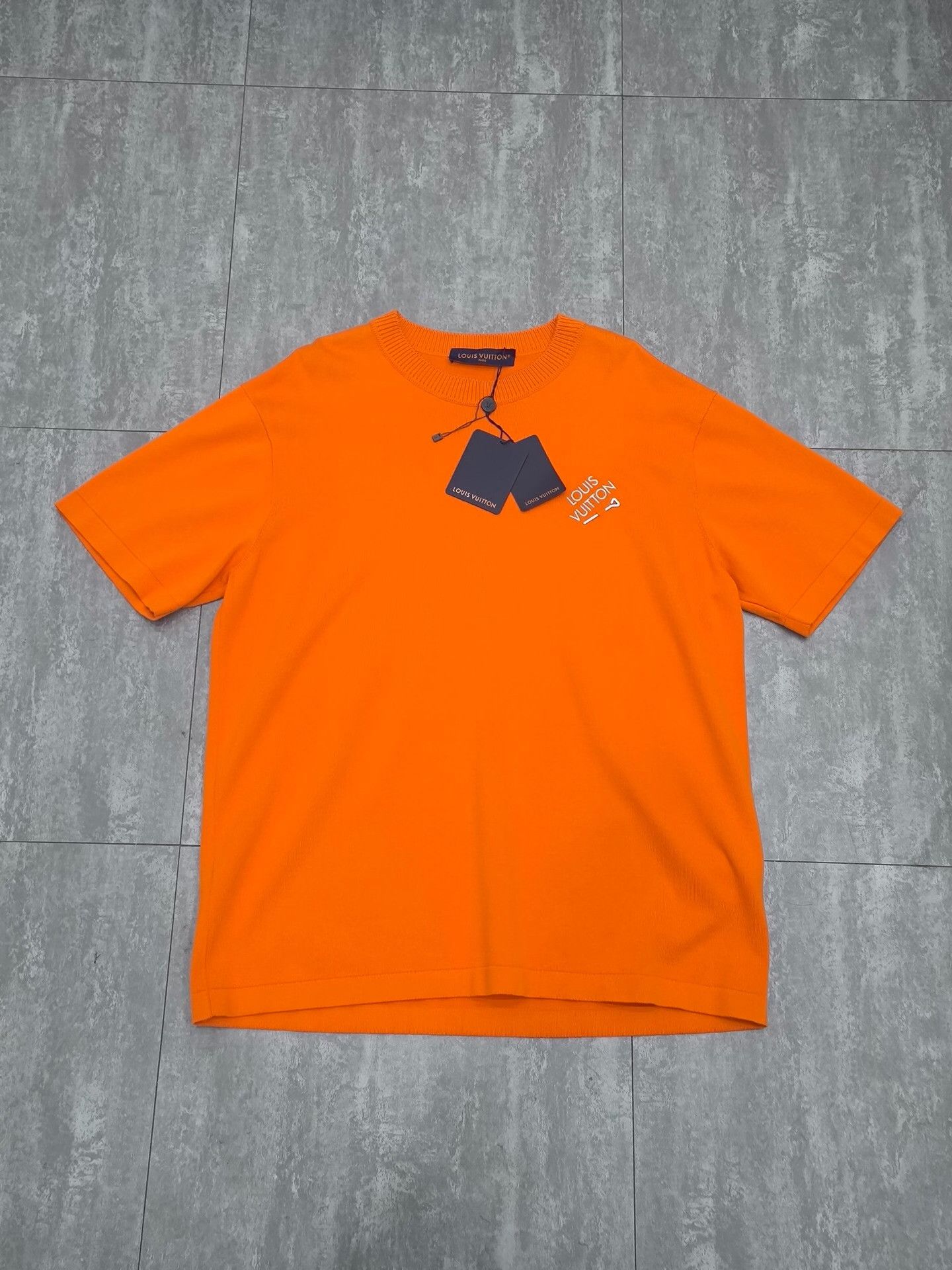 Louis Vuitton Louis Vuitton Knit Orange T-Shirt xl Men Size US XL / EU 56 / 4 - 1 Thumbnail