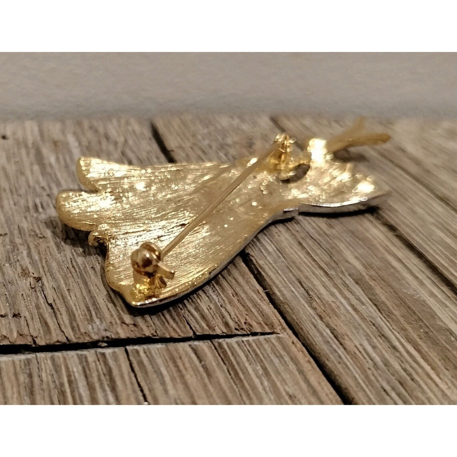 Liz Claiborne Liz Claiborne Angel Brooch Blowing Horn Silvertone Metal Pin Size ONE SIZE - 3 Thumbnail
