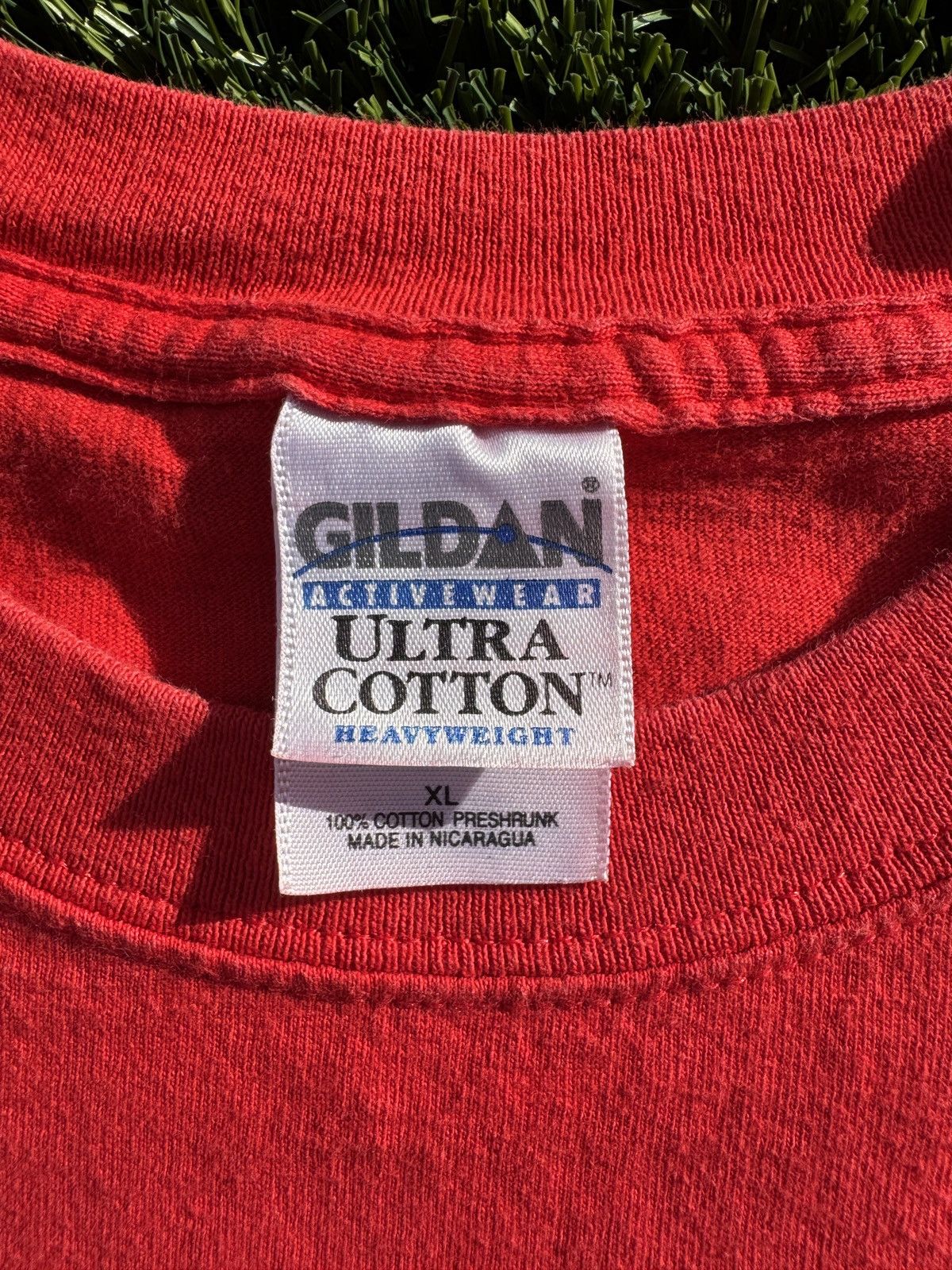 Vintage Vintage Gildan Ultra Cotton Heavyweight Tee Size US XL / EU 56 / 4 - 2 Thumbnail