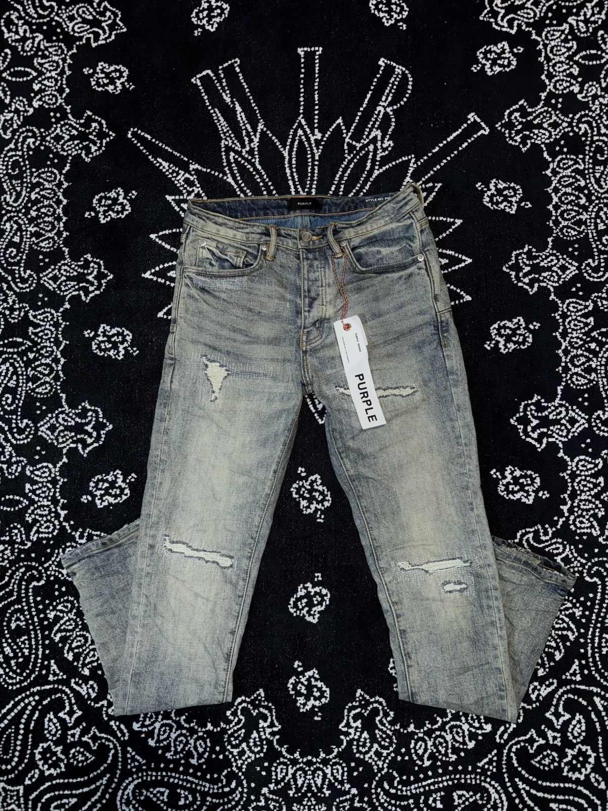 Purple Brand PURPLE BRAND DISTRESSED FADE AGED JEANS Size US 32 / EU 48 - 1 Thumbnail