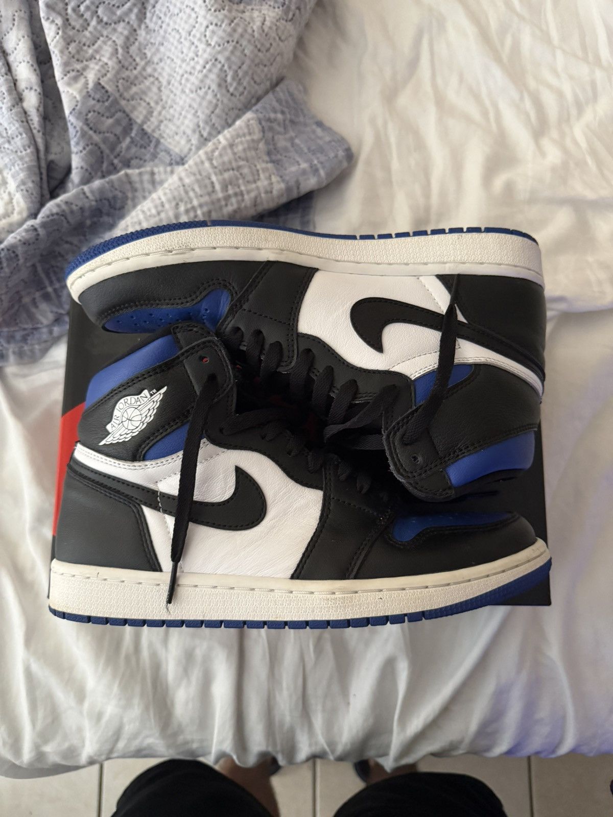 Jordan Brand Air jordan 1 retro high OG Royal toe Size US 8.5 / EU 41-42 - 2 Thumbnail