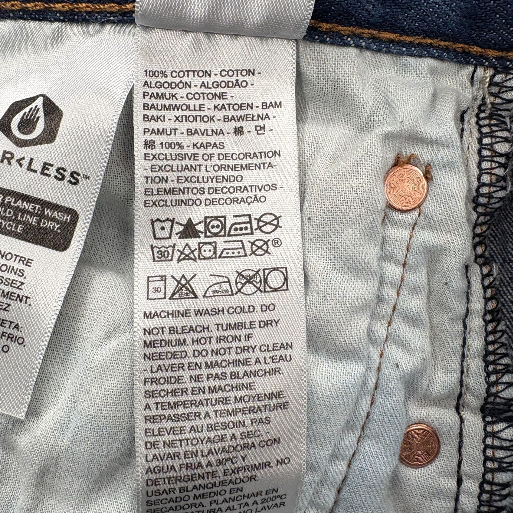 Levi's VINTAGE Levi's 501 Jeans Men 34x30 Blue Classic Straight Denim Button Fly 34x30 Mens Jeans Vintage Levi's 501 Blue Denim Straight Jeans Size US 34 / EU 50 - 6 Thumbnail