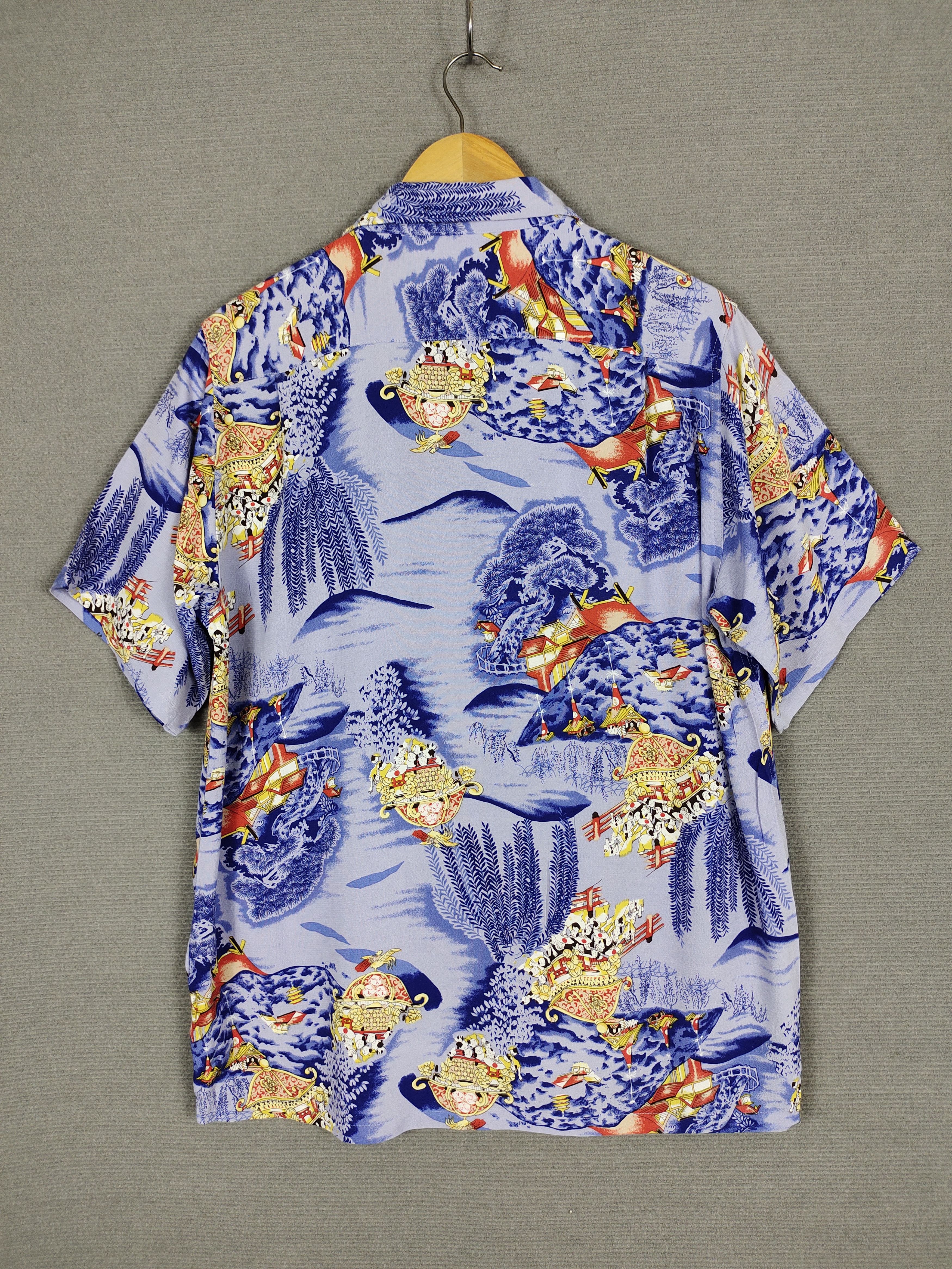 Vintage Japanese Hawaiian History Book Pagoda Rayon Crepe Shirt Size US L / EU 52-54 / 3 - 9 Thumbnail