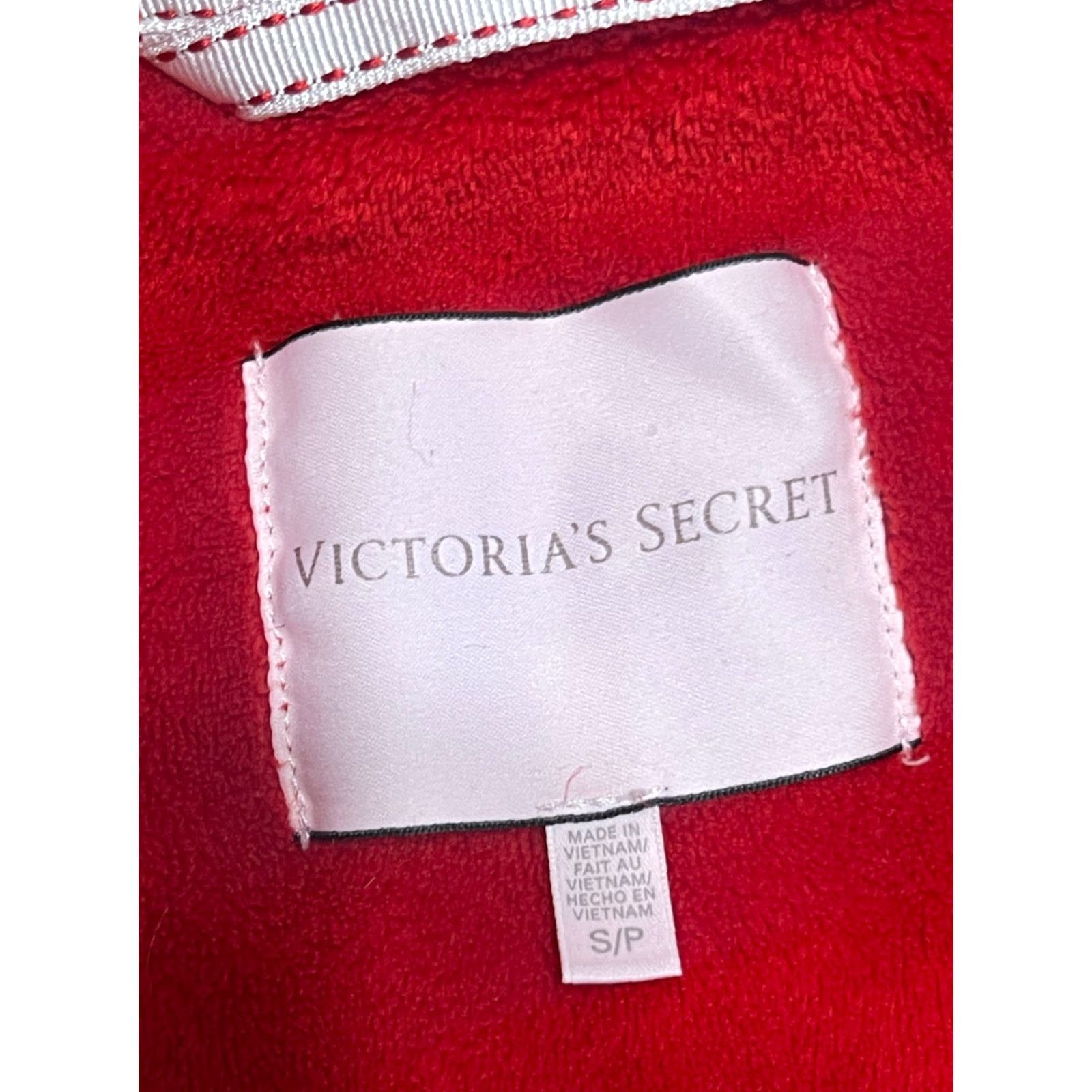 Victoria's Secret Victoria's Secret Robe Womens Size S Red Tie Waist Pockets Long Sleeve Regular 3/4 Boundaries? Size ONE SIZE - 5 Thumbnail