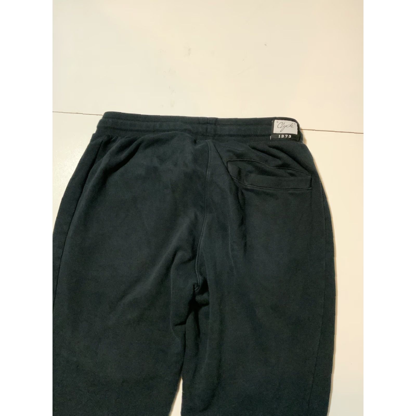 Puma Puma Clyde Walt Frazier 1973 Black Signature Tapered Drawstring Sweatpants Sz. L Mens Regular Pants Size US 33 - 5 Thumbnail