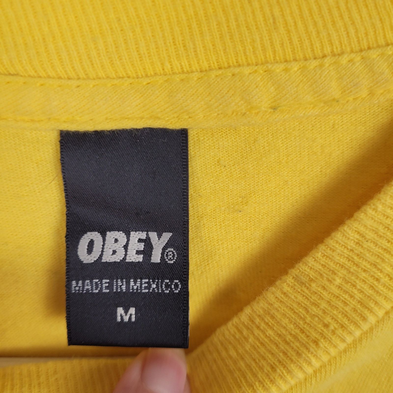Obey Obey mens yellow king lion graphic short sleeved t-shirt Size US M / EU 48-50 / 2 - 3 Thumbnail