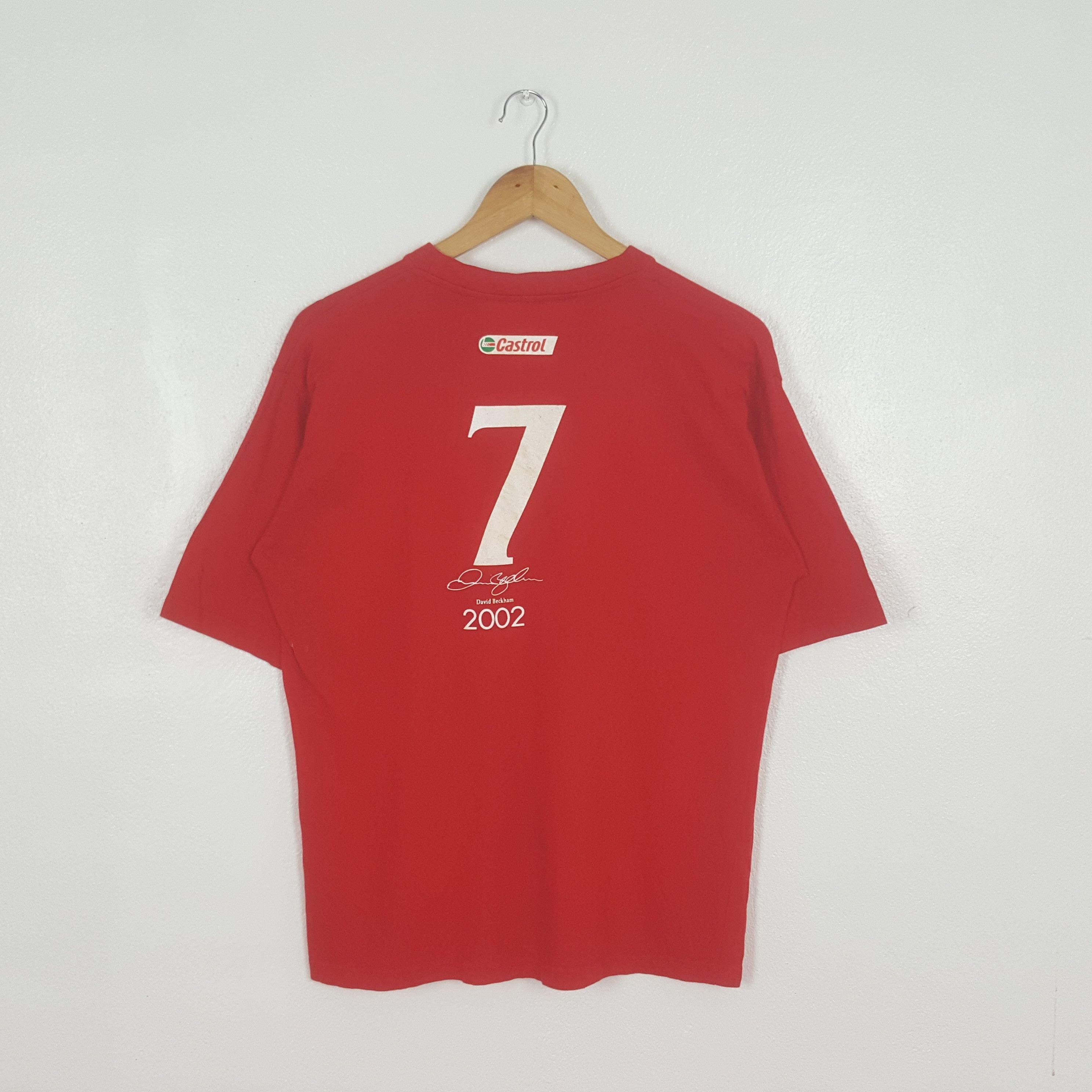 Other Vintage David Beckham Castrol Soccer Player Tshirt C312N31 Size US M / EU 48-50 / 2 - 3 Thumbnail
