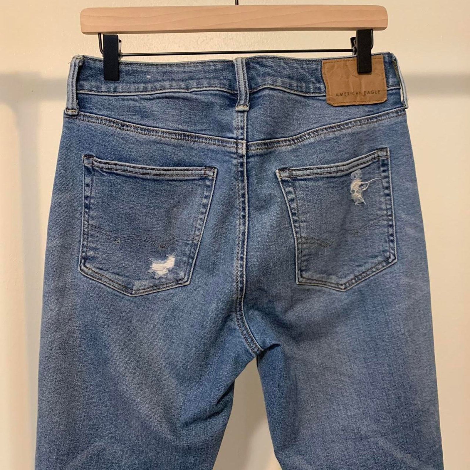 American Eagle Outfitters American Eagle Ripped Jeans Size US 32 / EU 48 - 1 Thumbnail
