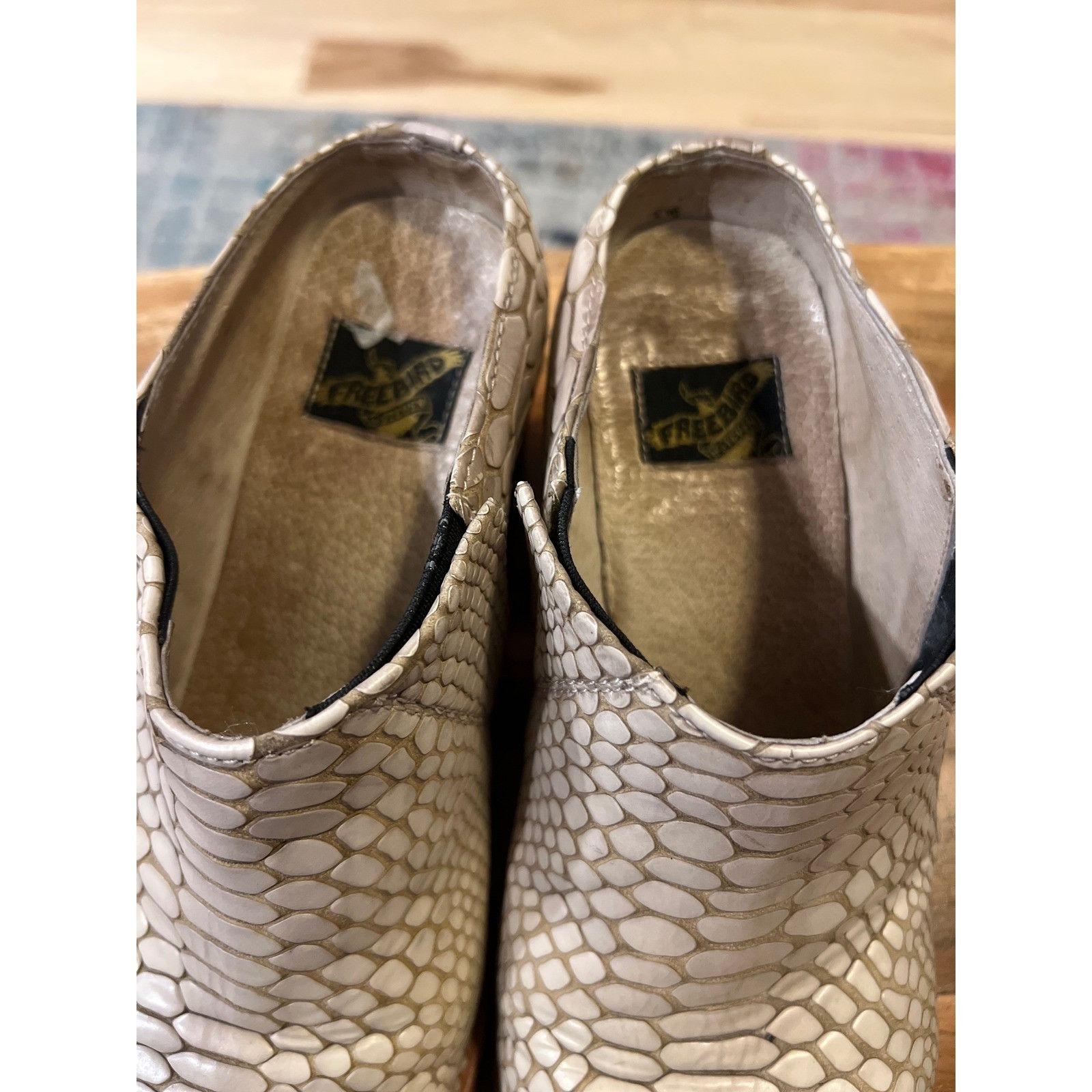 FREEBIRD Freebird Shae Cream Snake Print Leather Ankle Booties Heeled Size US 8 / IT 38 - 4 Thumbnail