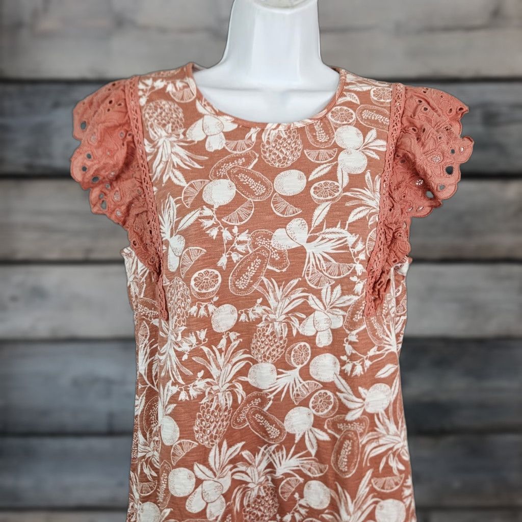 Vintage LC Lauren Conrad Shirt Womens Large Pink Fruit Print Eyelet Cap Sleeve Cotton Size L / US 10 / IT 46 - 1 Thumbnail