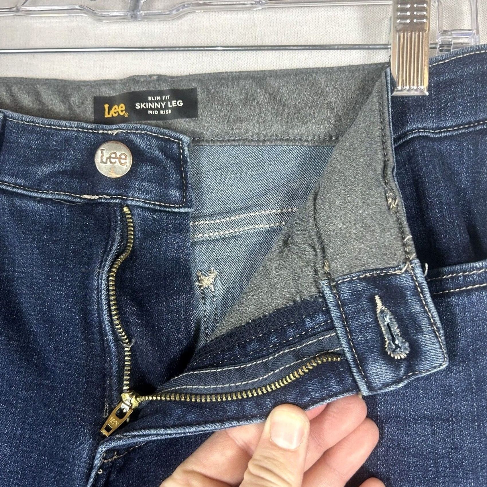 Lee Lee Slim Fit Skinny Jeans Womens Size 6 Medium Mid Rise Blue Denim Stretch Jeans 男女? Size 28" / US 6 / IT 42 - 2 Thumbnail