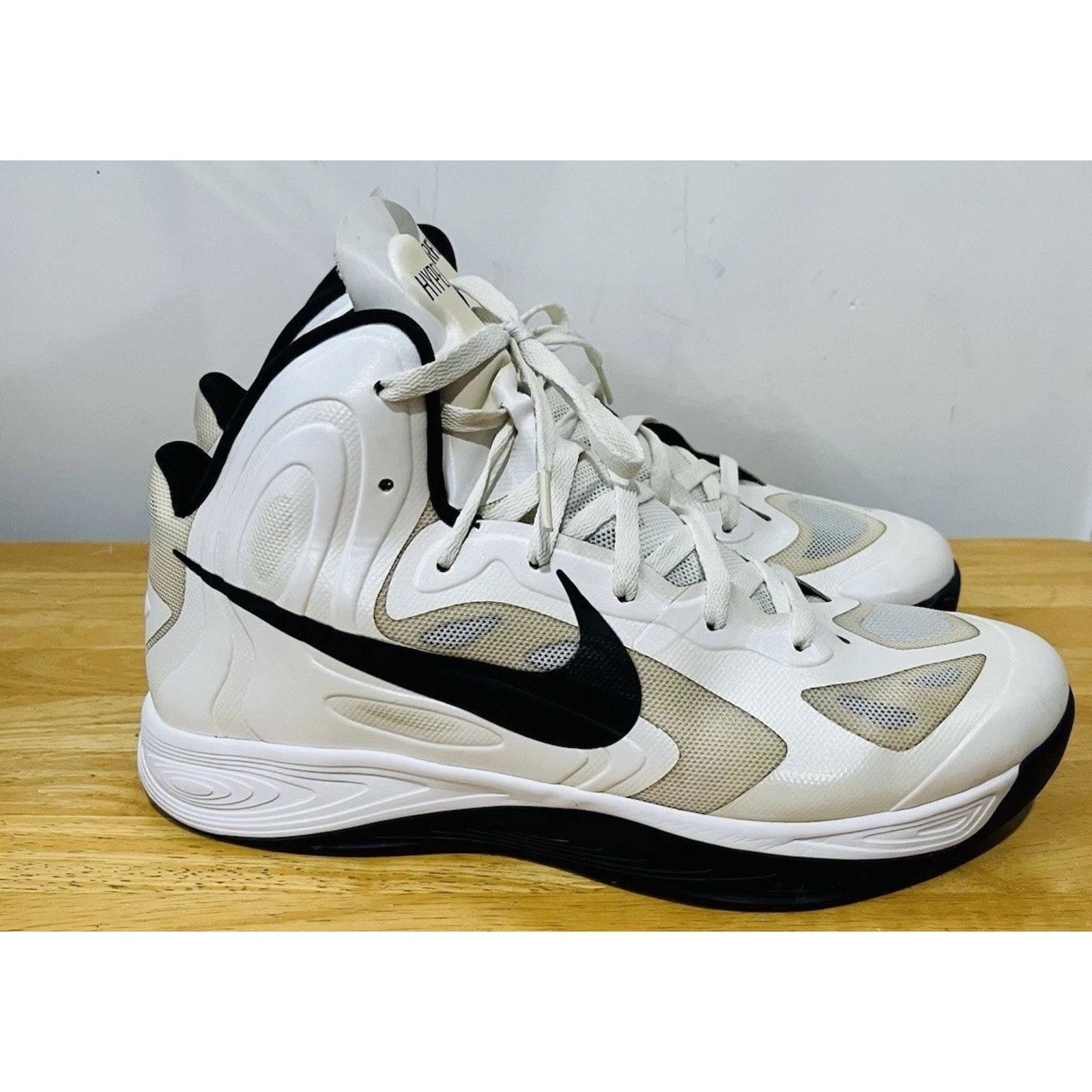Nike Nike Hyperfuse White Black Basketball Athletic Men's Size 13 Size US 13 / EU 46 - 2 Thumbnail