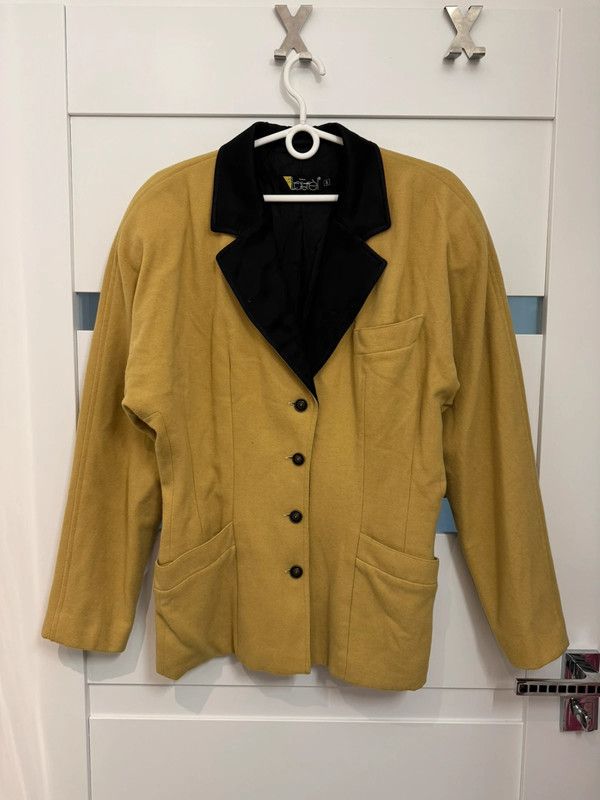 Laurel Laurel Vintage 90s Blazer Pure New Wool Yellow size 40 L Size L / US 10 / IT 46 - 1 Thumbnail