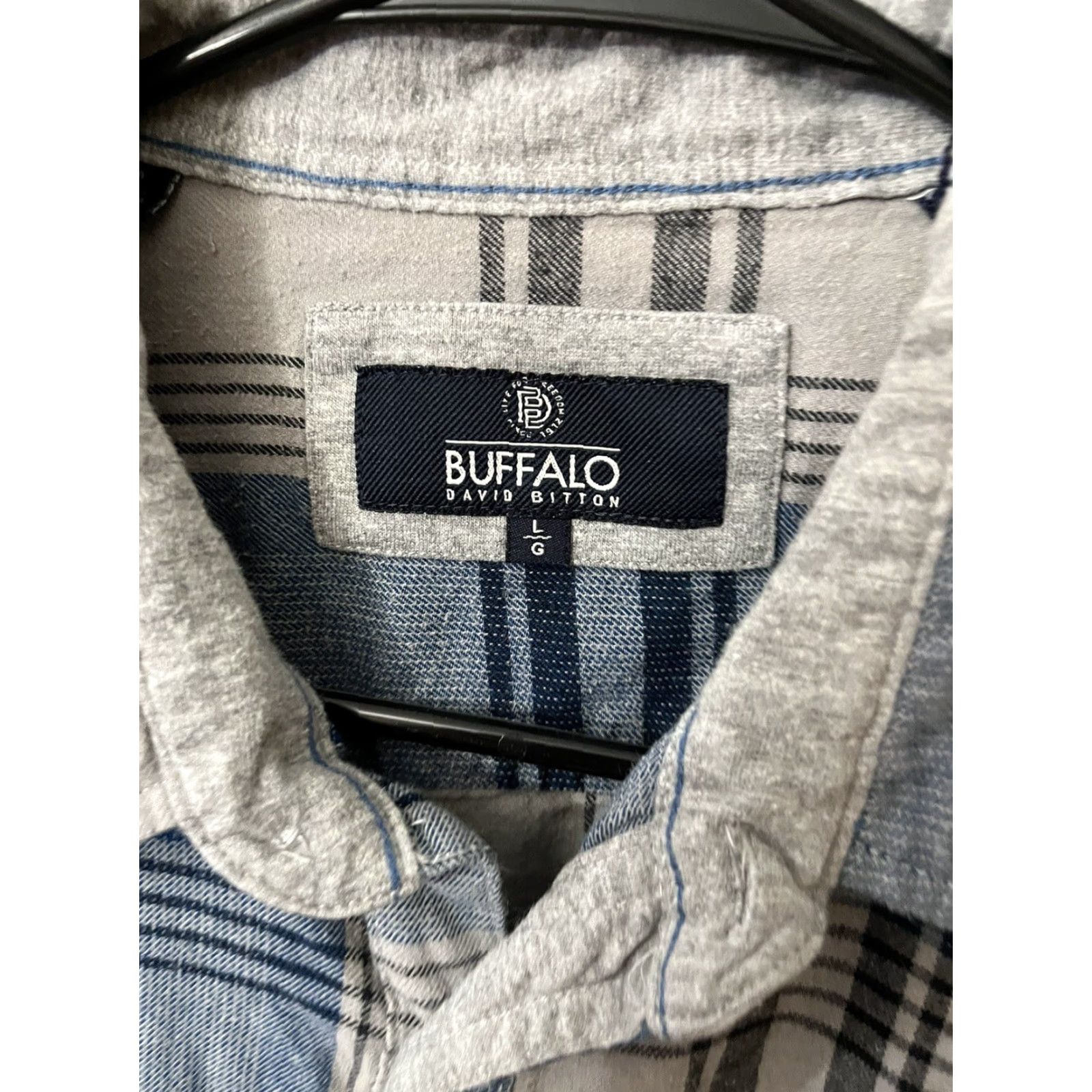 Buffalo David Bitton VINTAGE Buffalo David Bitton Shirt Mens L Gray Plaid Long Sleeve Button Front Casual 100% Cotton Western Style Mens L Gray Plaid Button-Front Shirt Size US L / EU 52-54 / 3 - 3 Thumbnail