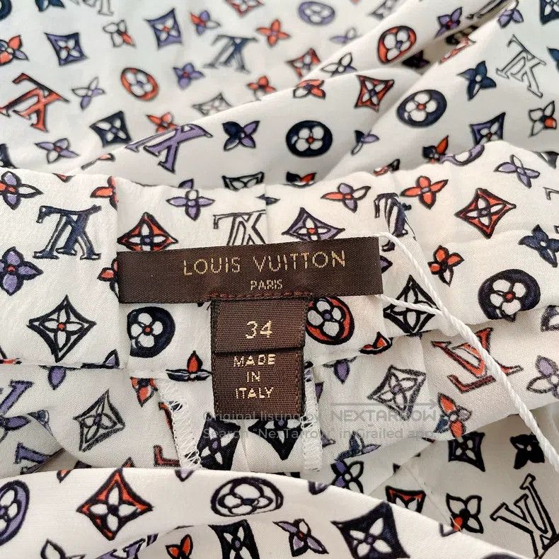 Louis Vuitton Louis Vuitton Full logo shorts Size US 34 / EU 50 - 4 Thumbnail