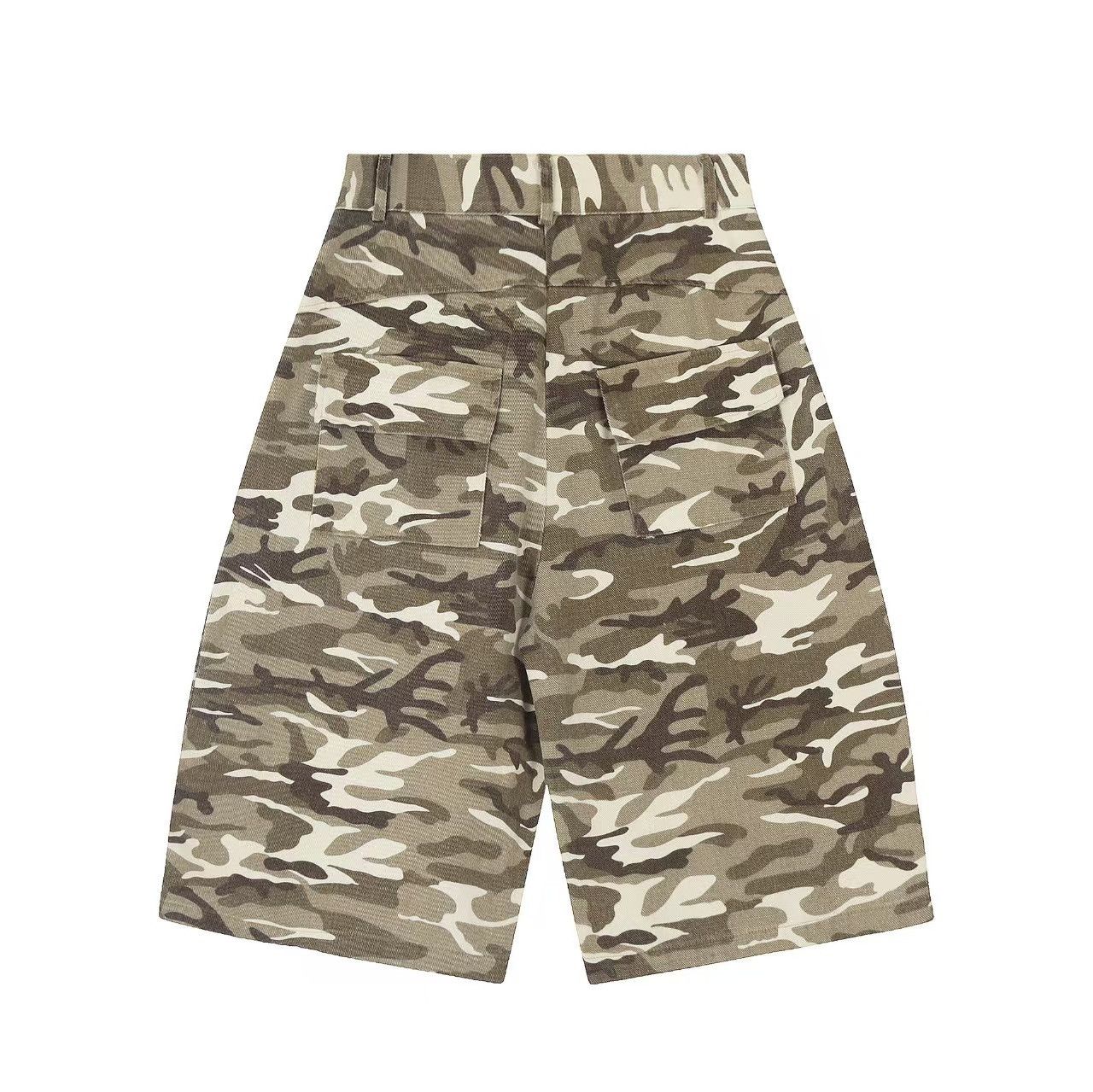 Designer × Vintage Street Vintage Camouflage Workwear 7/10 Shorts Size US 34 / EU 50 - 1 Thumbnail