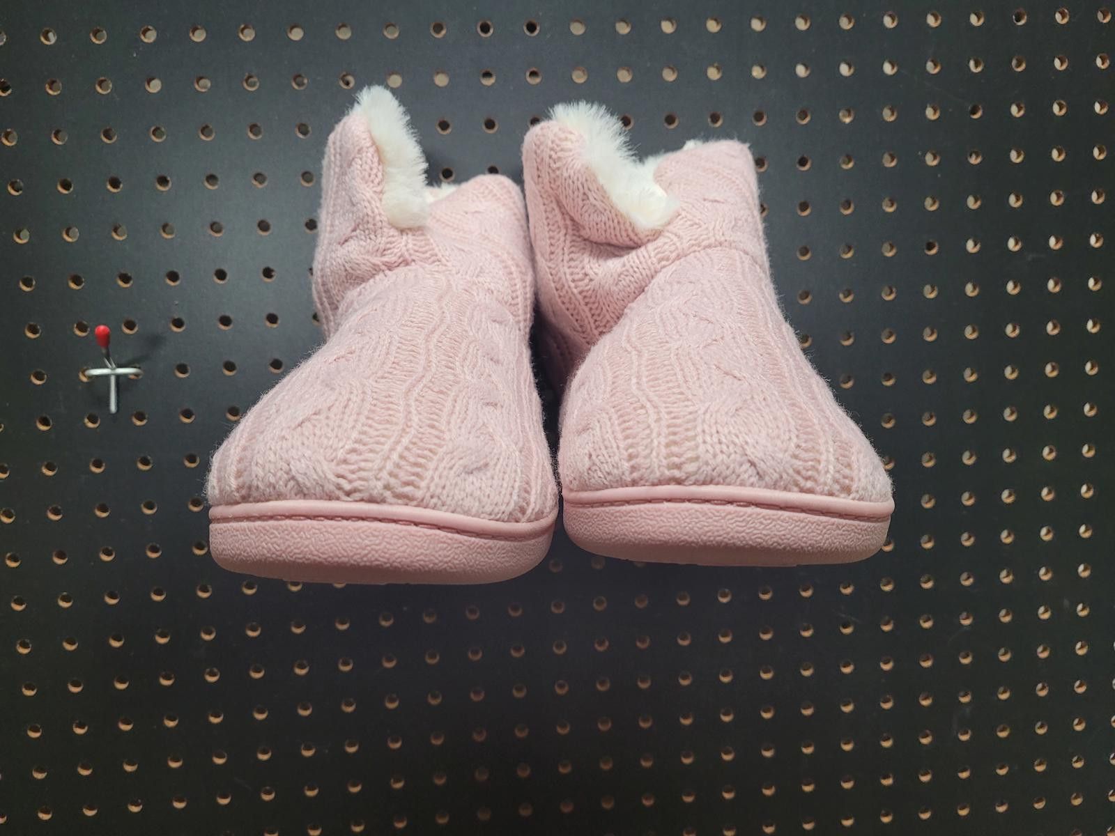 Other Cozy Pink Cable Knit Slippers - Snag 'Em Before They're Gone Size US 7.5 / IT 37.5 - 3 Thumbnail