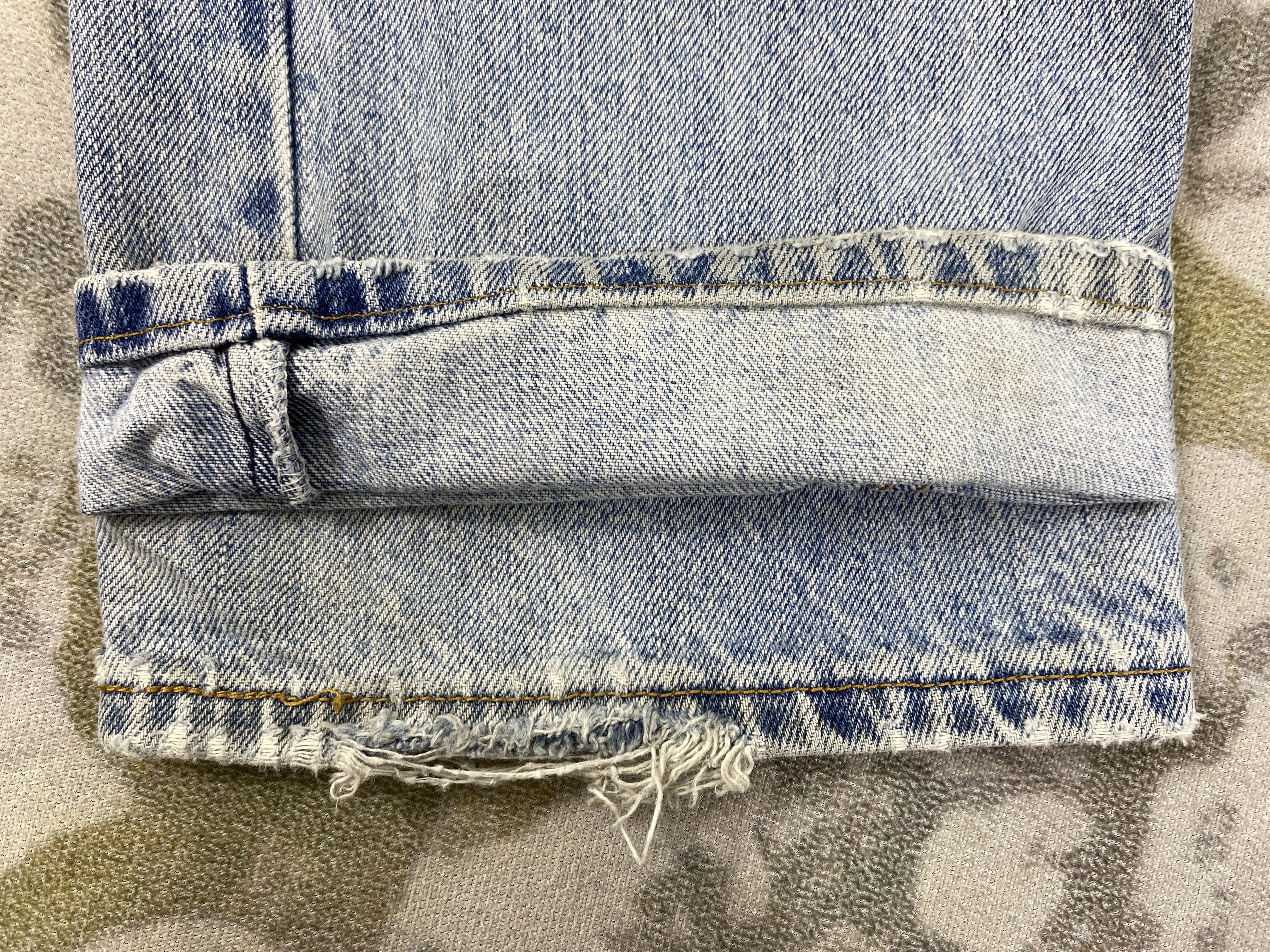 Levi's Light Wash Vintage Levi's 505 Regular Fit Denim 35x29 JN754 Size US 35 - 15 Thumbnail