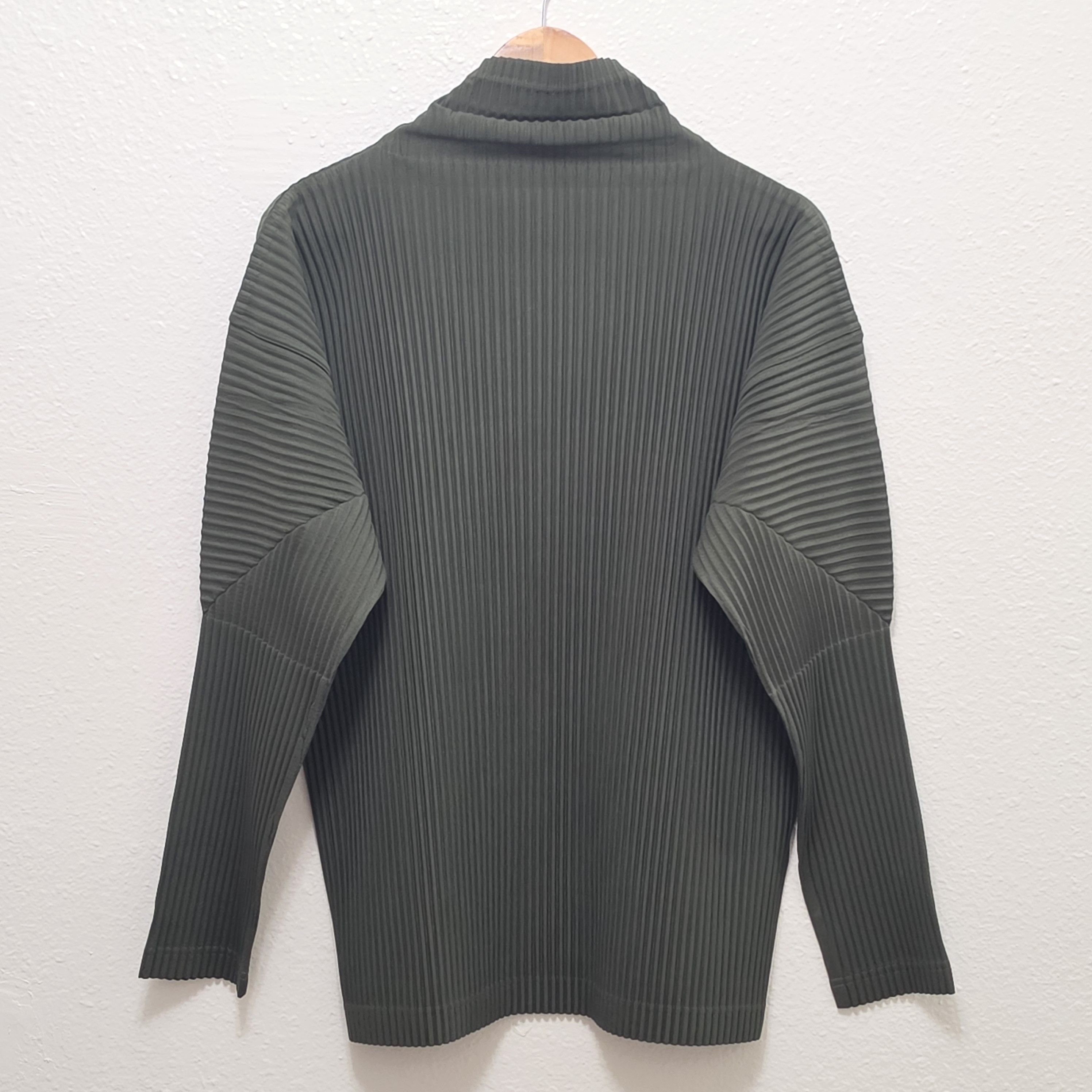 Homme Plisse Issey Miyake Pleated roll-up neck top Size US L / EU 52-54 / 3 - 1 Thumbnail