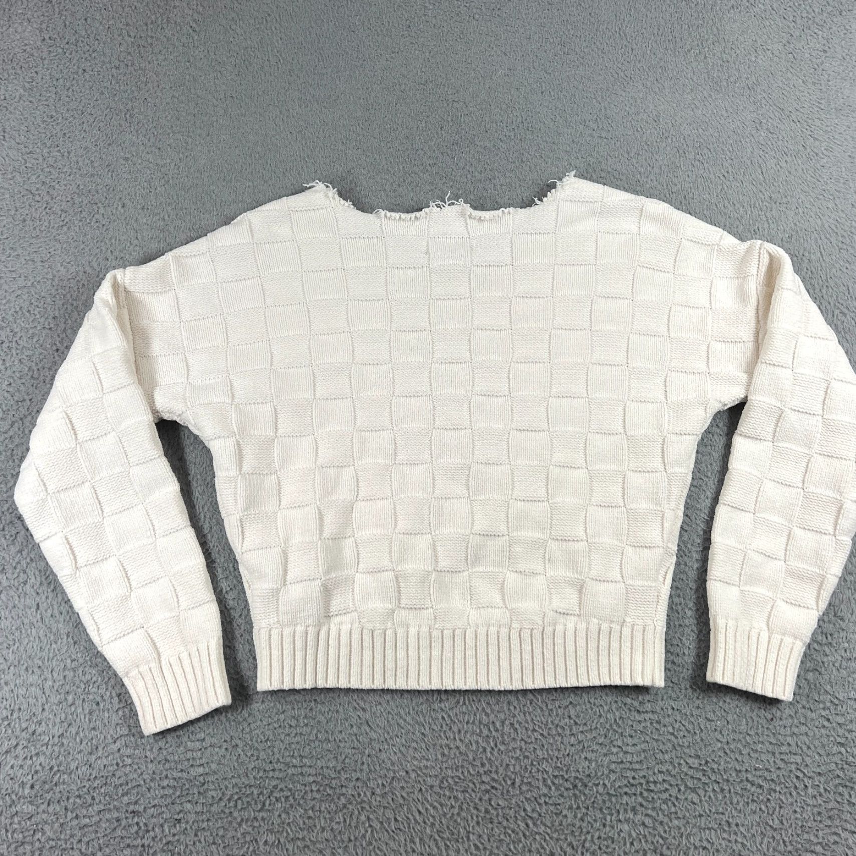 Abercrombie & Fitch Abercrombie & Fitch Sweater Women XS Ivory Checkered Oversized Knit Cut Neck Size S / US 4 / IT 40 - 7 Thumbnail